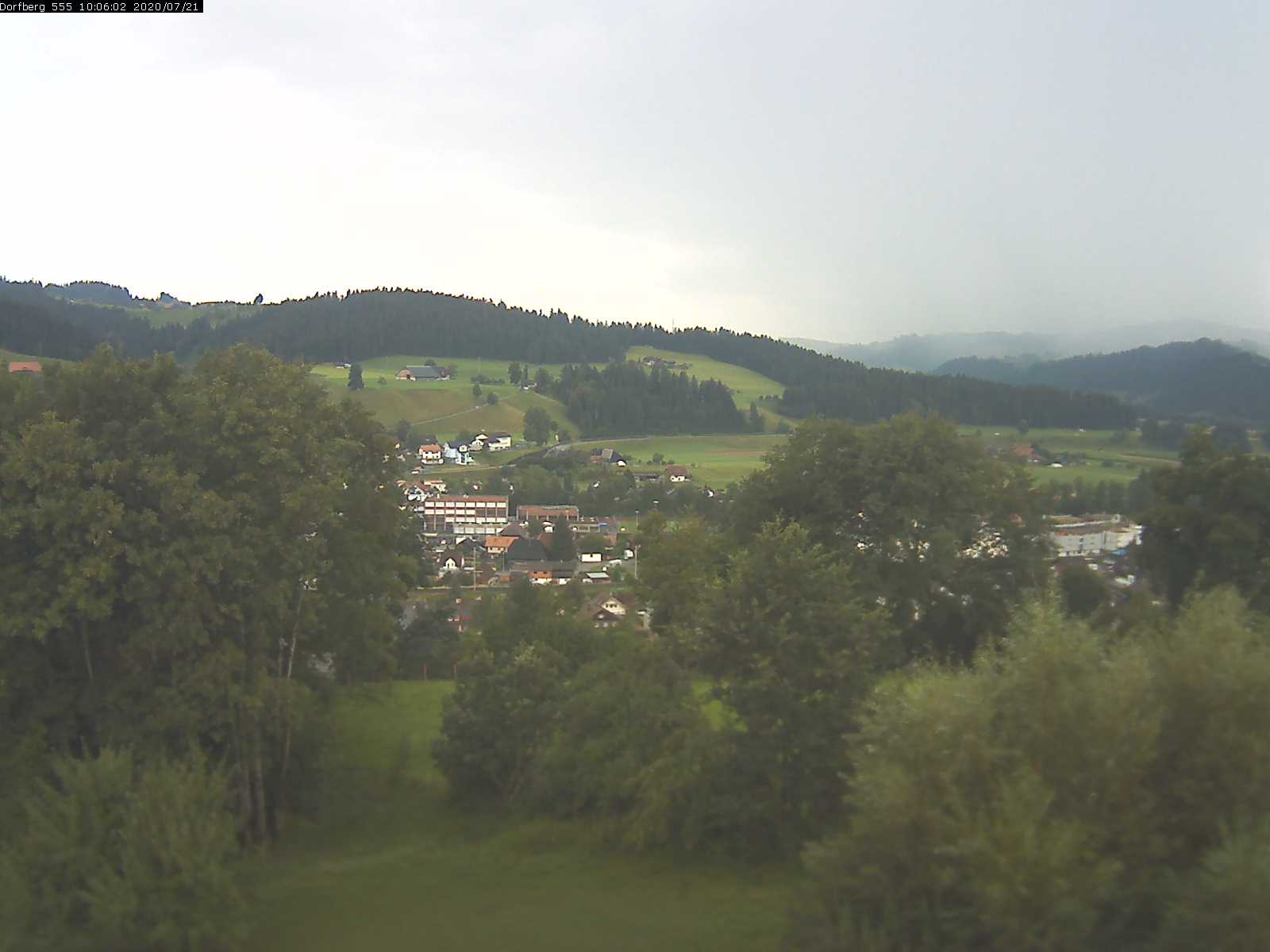 Webcam-Bild: Aussicht vom Dorfberg in Langnau 20200721-100601