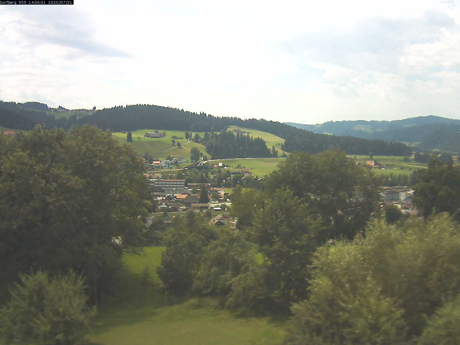 Webcam-Bild: Aussicht vom Dorfberg in Langnau 20200721-140601