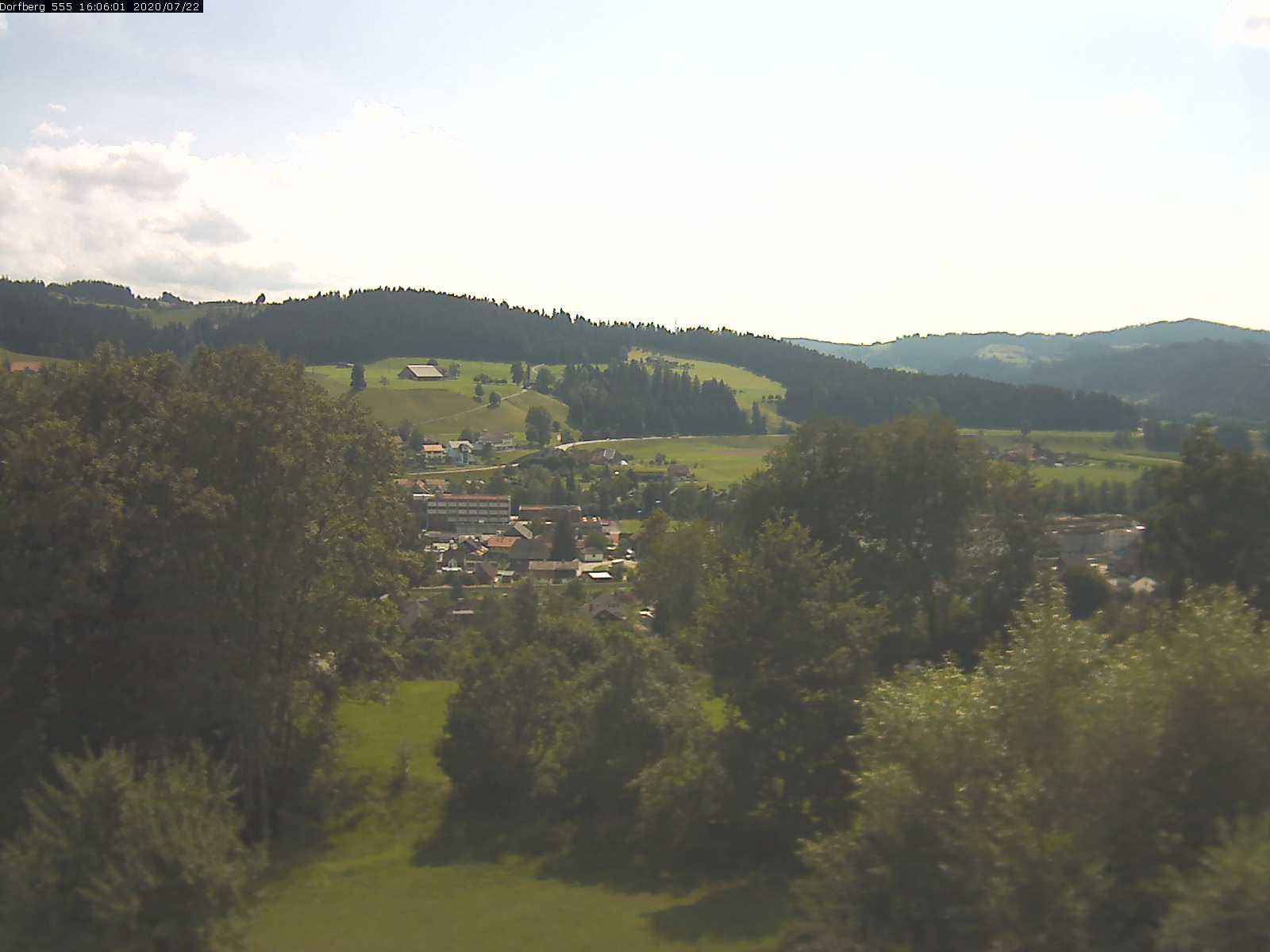 Webcam-Bild: Aussicht vom Dorfberg in Langnau 20200722-160601