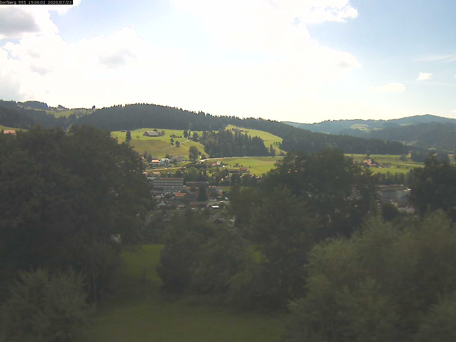 Webcam-Bild: Aussicht vom Dorfberg in Langnau 20200723-150601