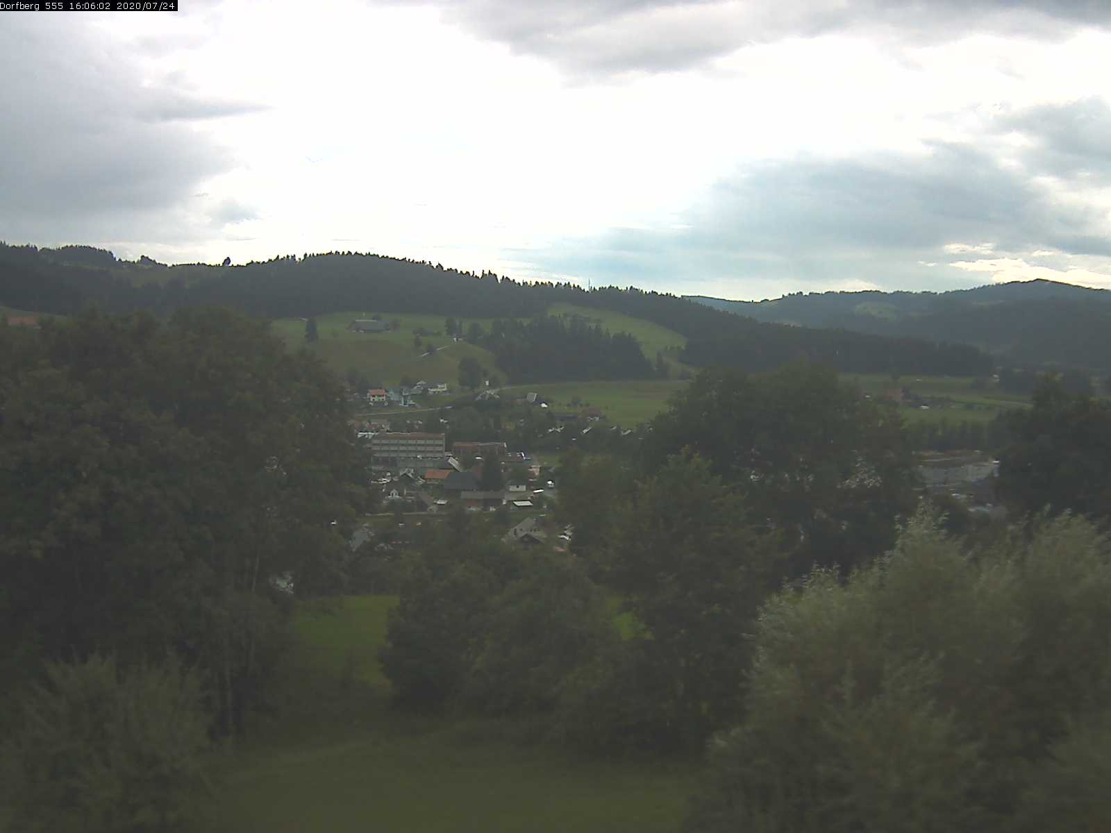 Webcam-Bild: Aussicht vom Dorfberg in Langnau 20200724-160601