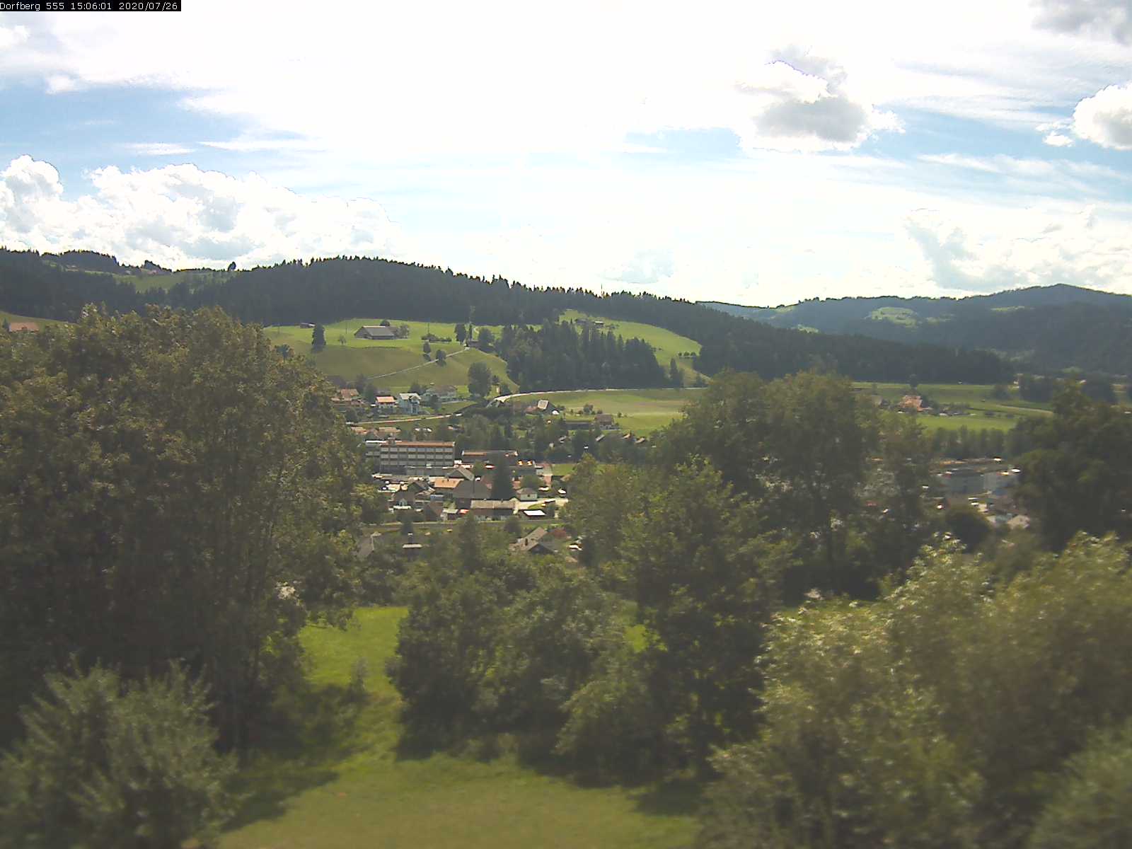 Webcam-Bild: Aussicht vom Dorfberg in Langnau 20200726-150601