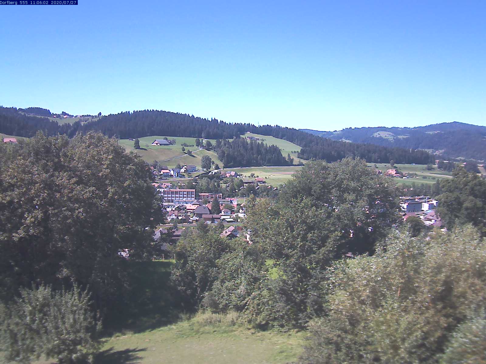 Webcam-Bild: Aussicht vom Dorfberg in Langnau 20200727-110601