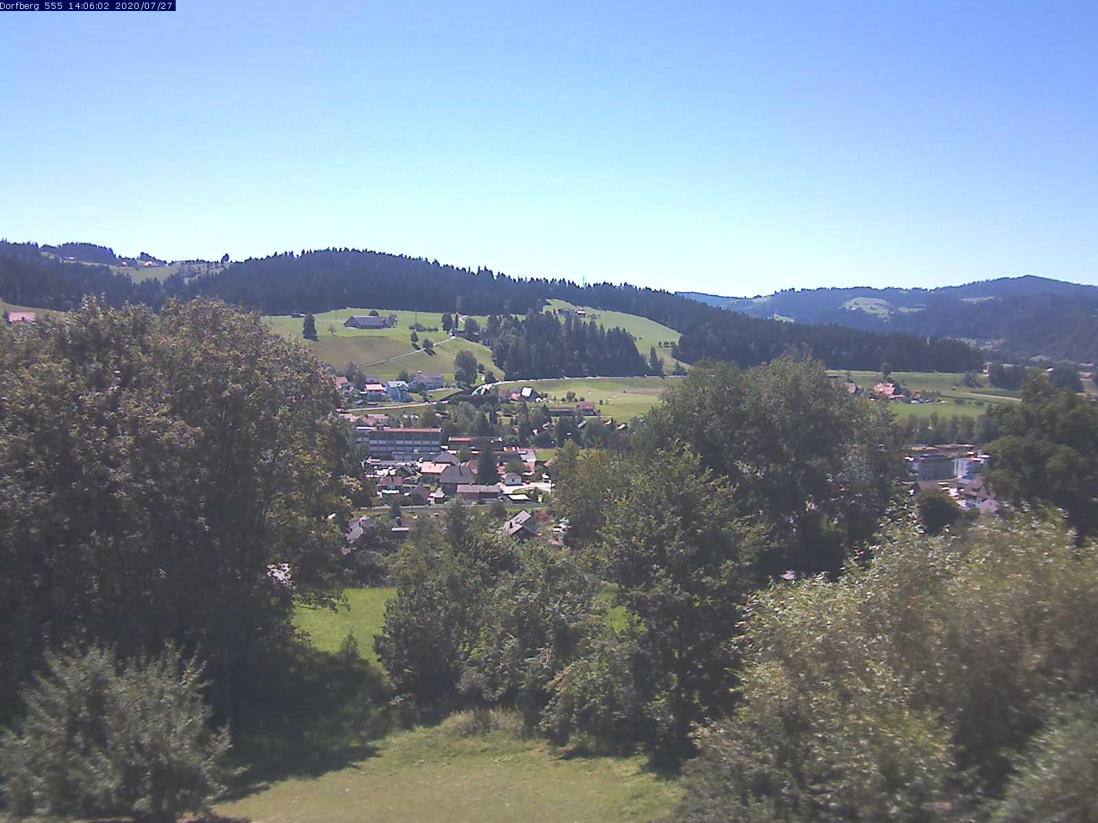 Webcam-Bild: Aussicht vom Dorfberg in Langnau 20200727-140601