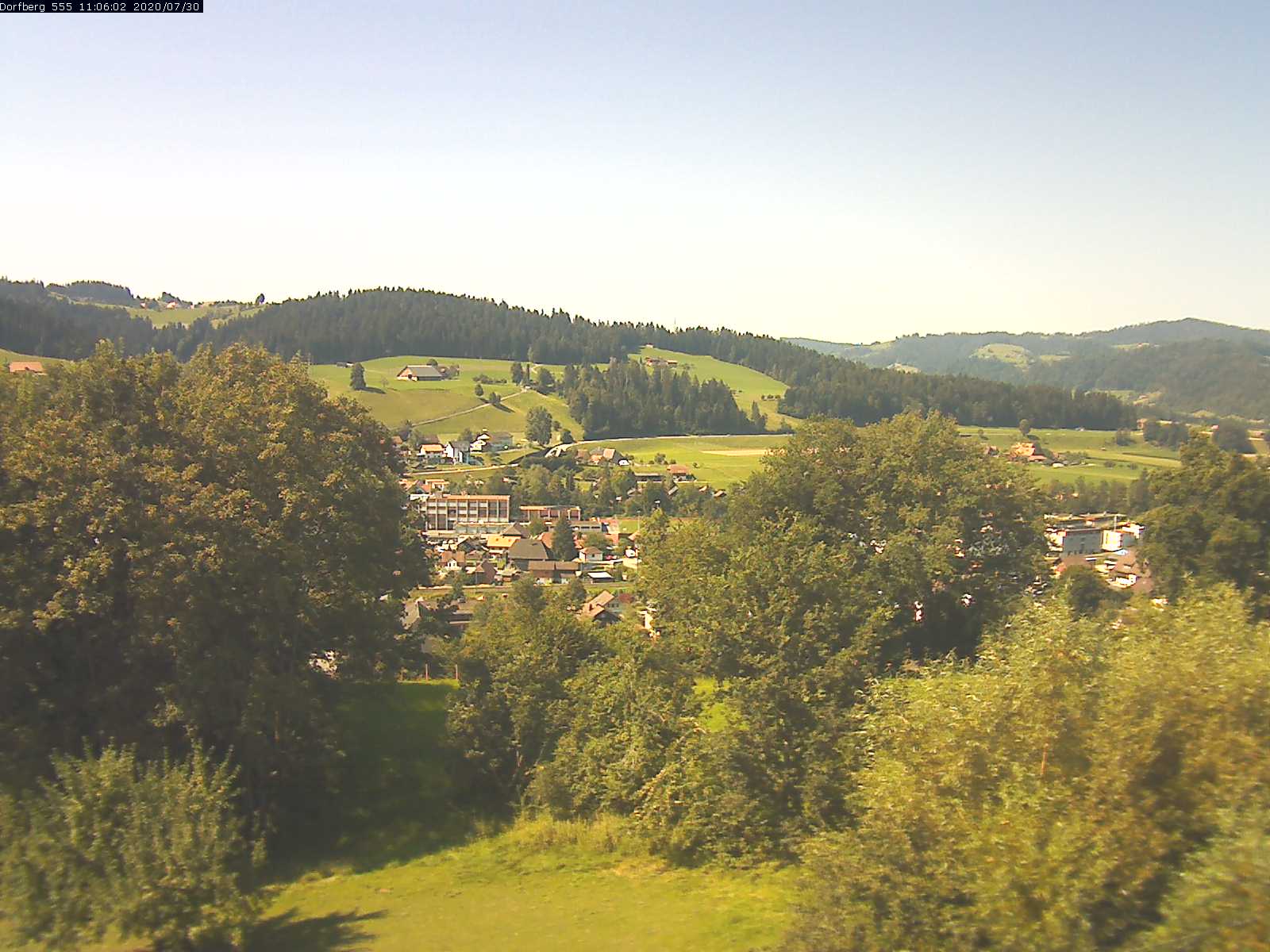 Webcam-Bild: Aussicht vom Dorfberg in Langnau 20200730-110601