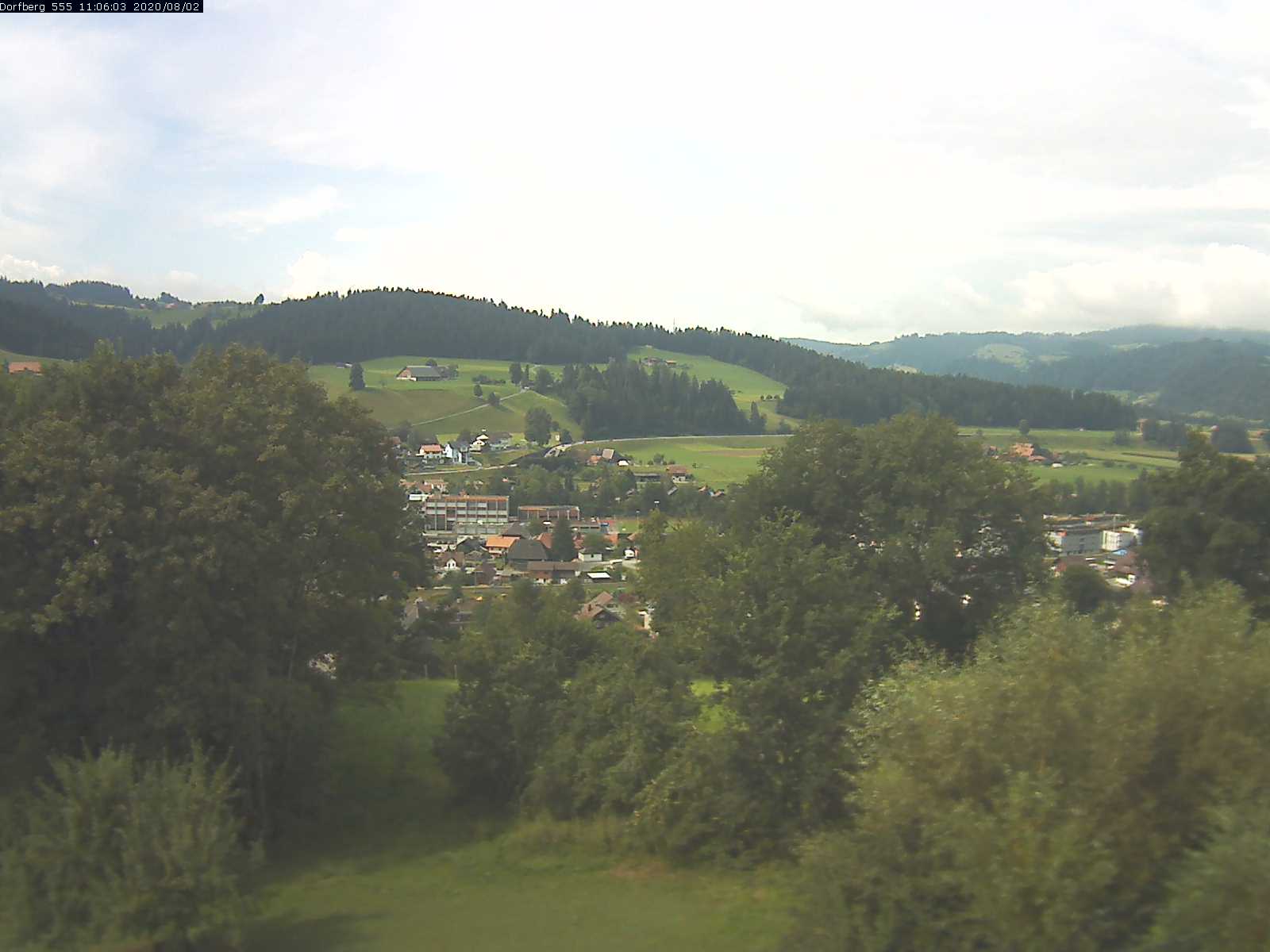 Webcam-Bild: Aussicht vom Dorfberg in Langnau 20200802-110601