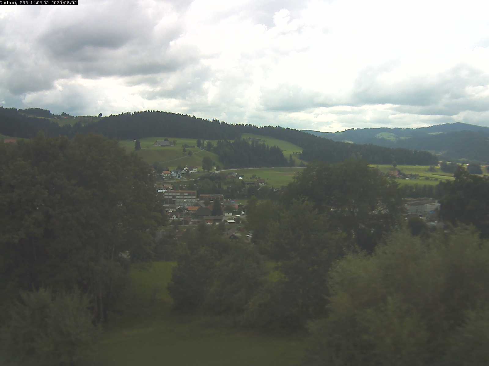 Webcam-Bild: Aussicht vom Dorfberg in Langnau 20200802-140601