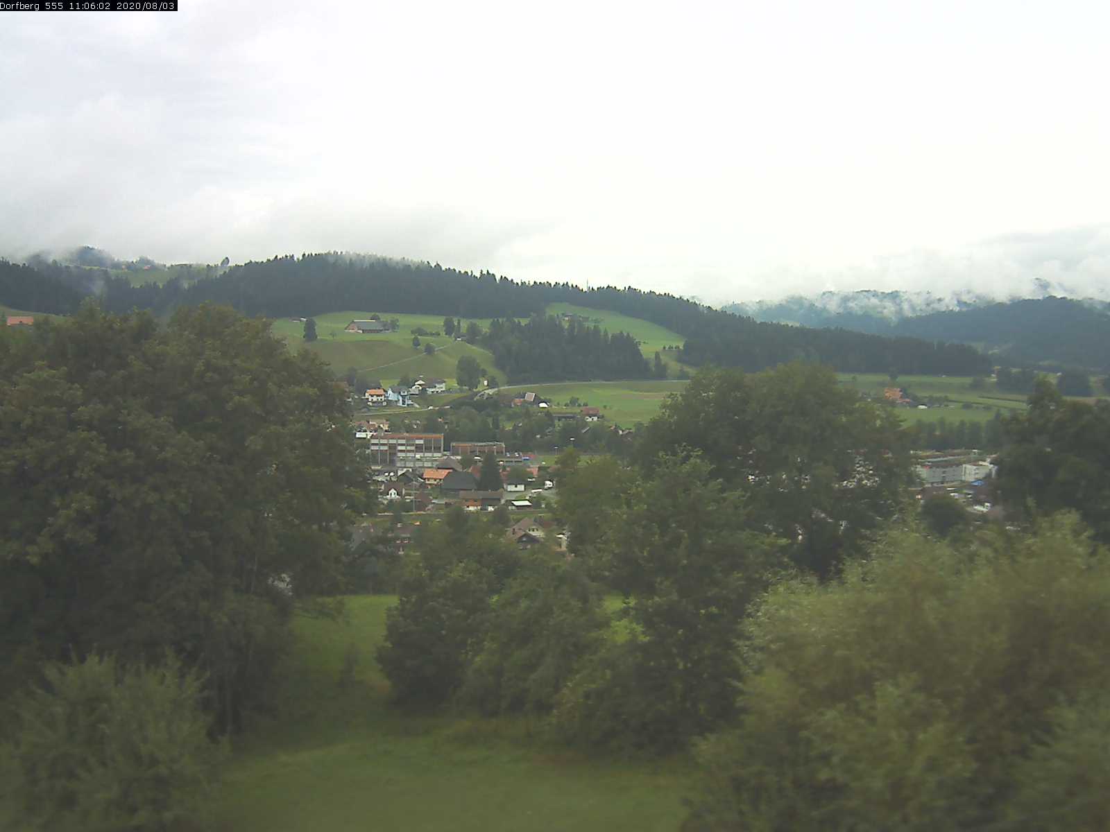 Webcam-Bild: Aussicht vom Dorfberg in Langnau 20200803-110601