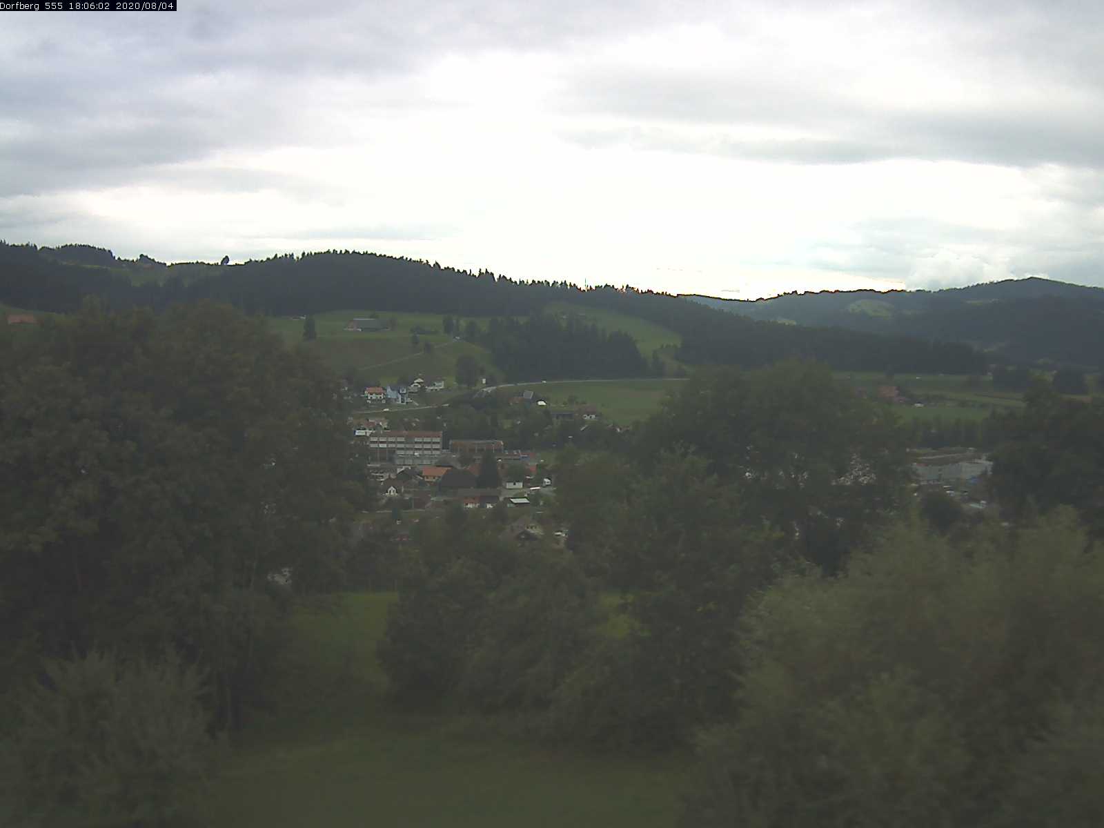 Webcam-Bild: Aussicht vom Dorfberg in Langnau 20200804-180601