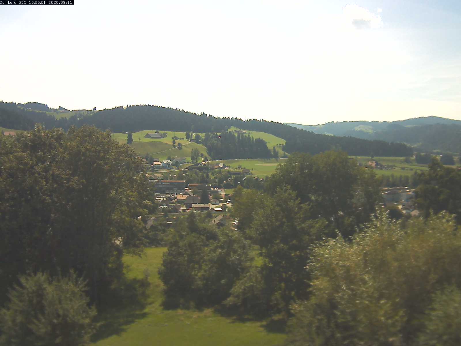 Webcam-Bild: Aussicht vom Dorfberg in Langnau 20200811-150601