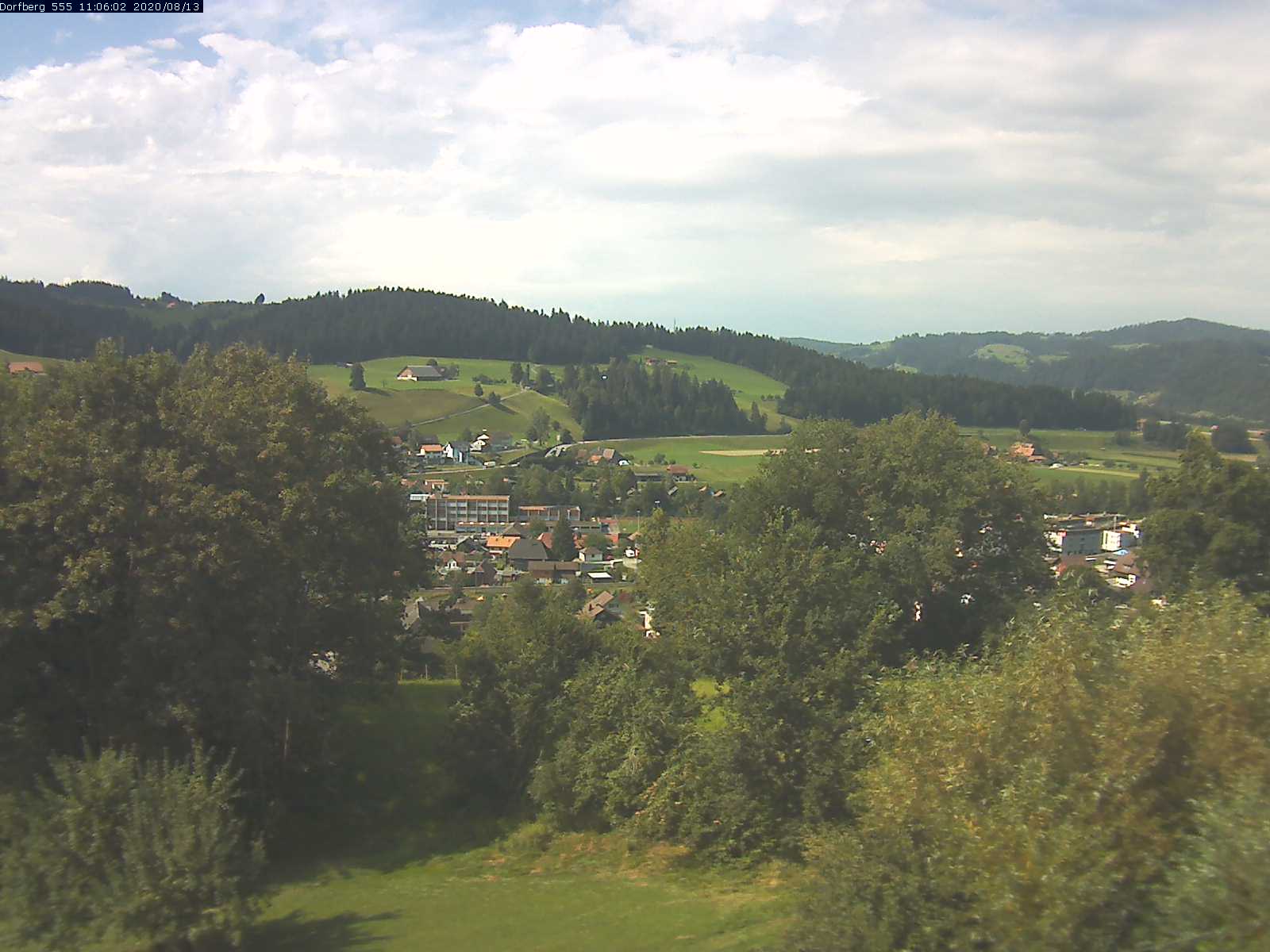 Webcam-Bild: Aussicht vom Dorfberg in Langnau 20200813-110601