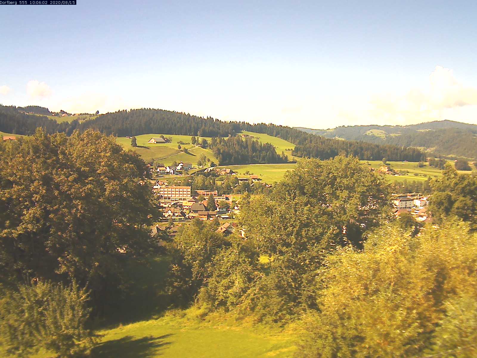 Webcam-Bild: Aussicht vom Dorfberg in Langnau 20200815-100601
