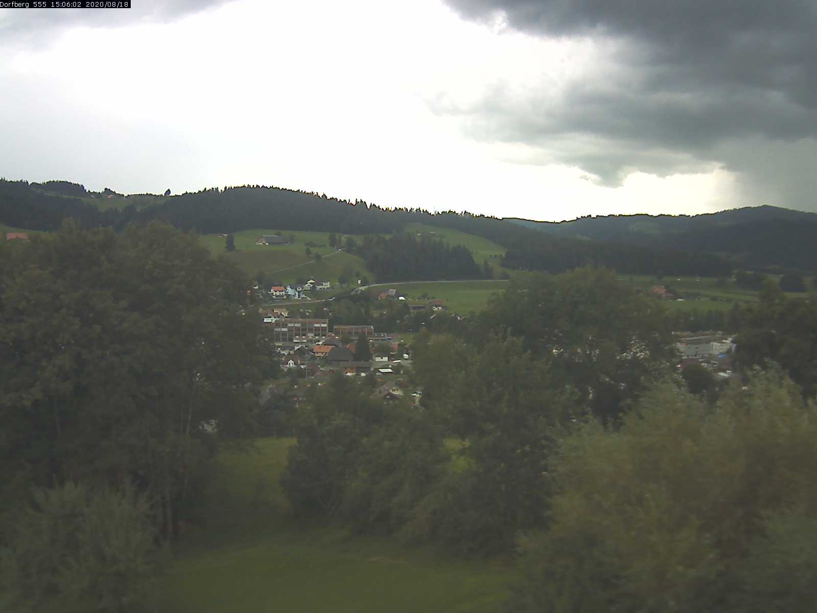 Webcam-Bild: Aussicht vom Dorfberg in Langnau 20200818-150601