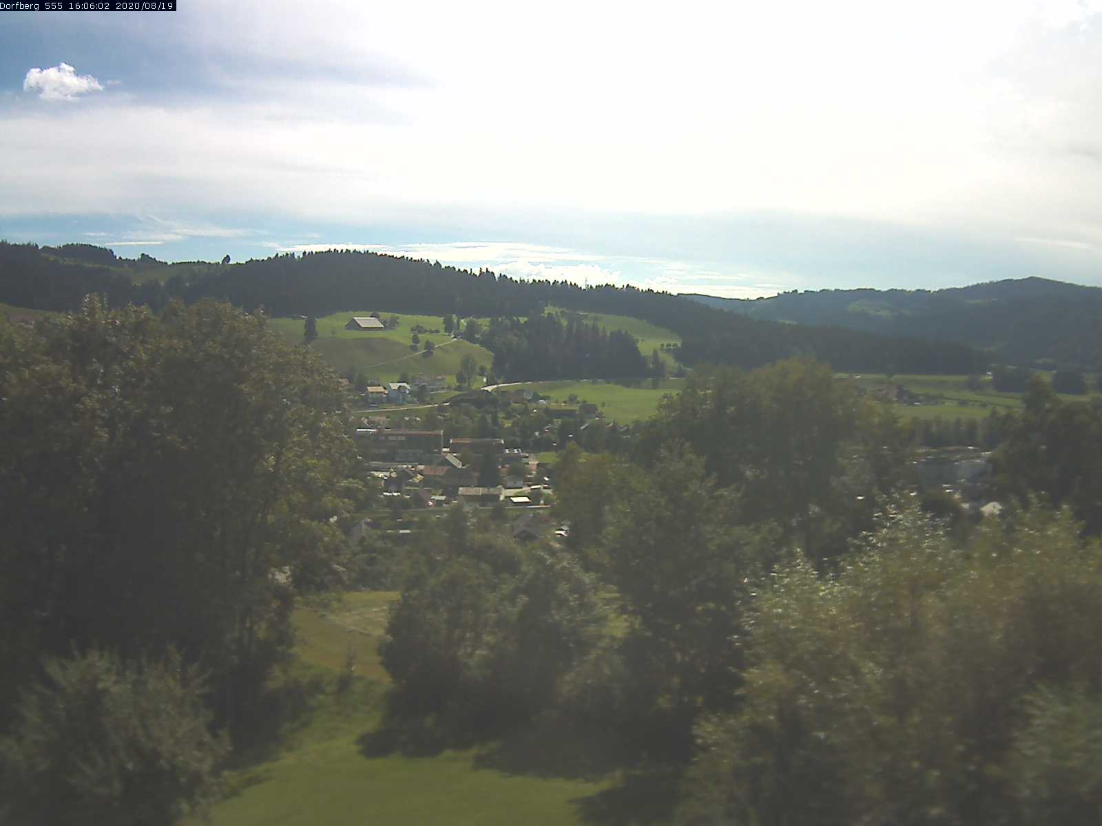 Webcam-Bild: Aussicht vom Dorfberg in Langnau 20200819-160601
