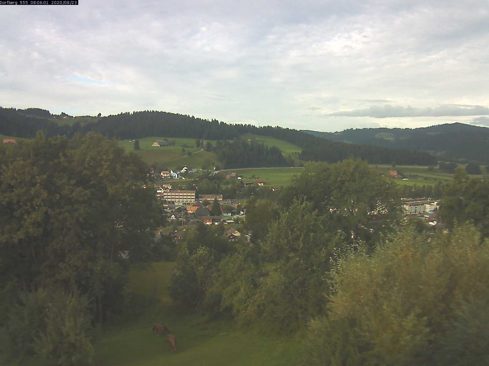 Webcam-Bild: Aussicht vom Dorfberg in Langnau 20200823-080601