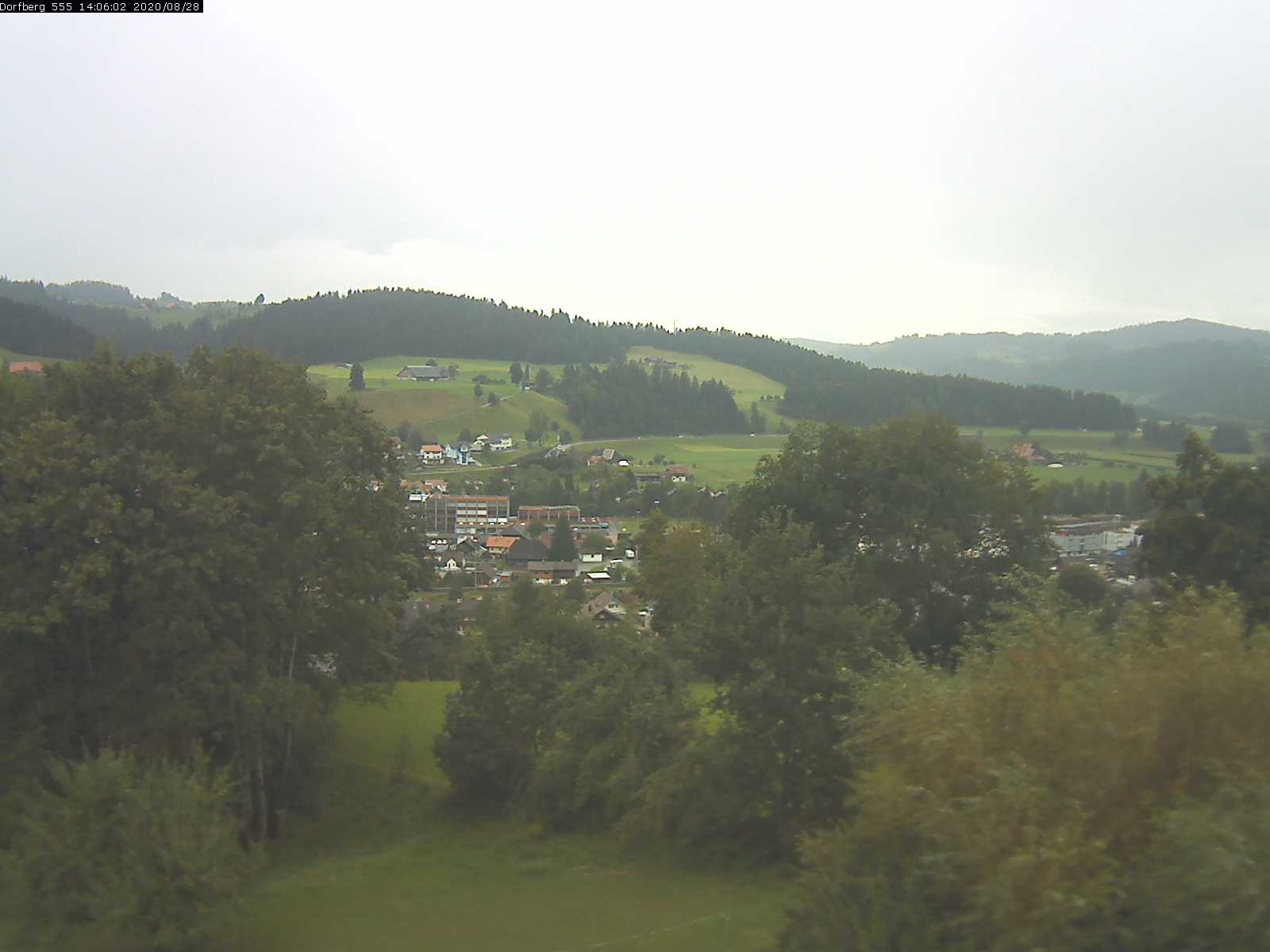 Webcam-Bild: Aussicht vom Dorfberg in Langnau 20200828-140601