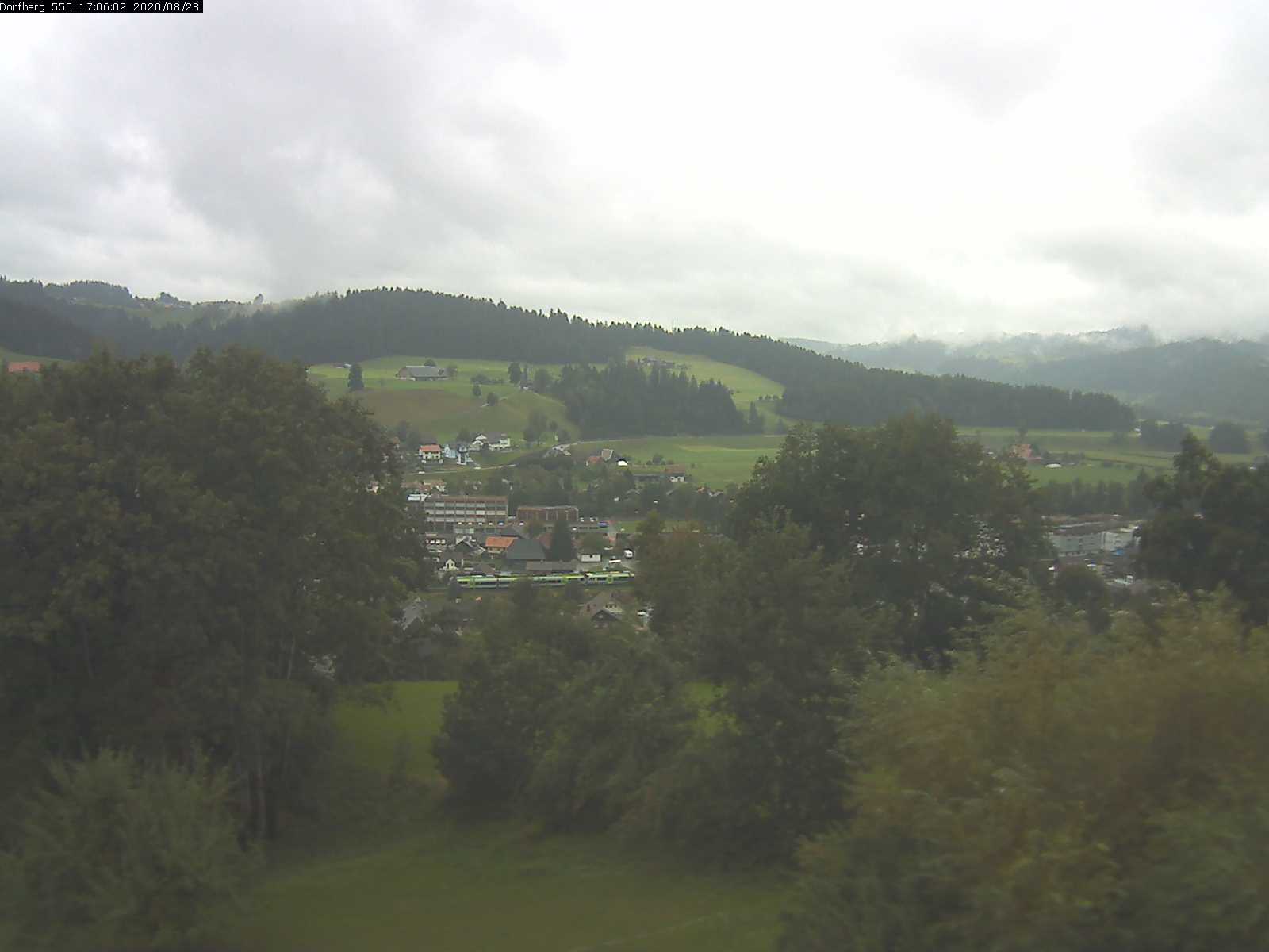 Webcam-Bild: Aussicht vom Dorfberg in Langnau 20200828-170601
