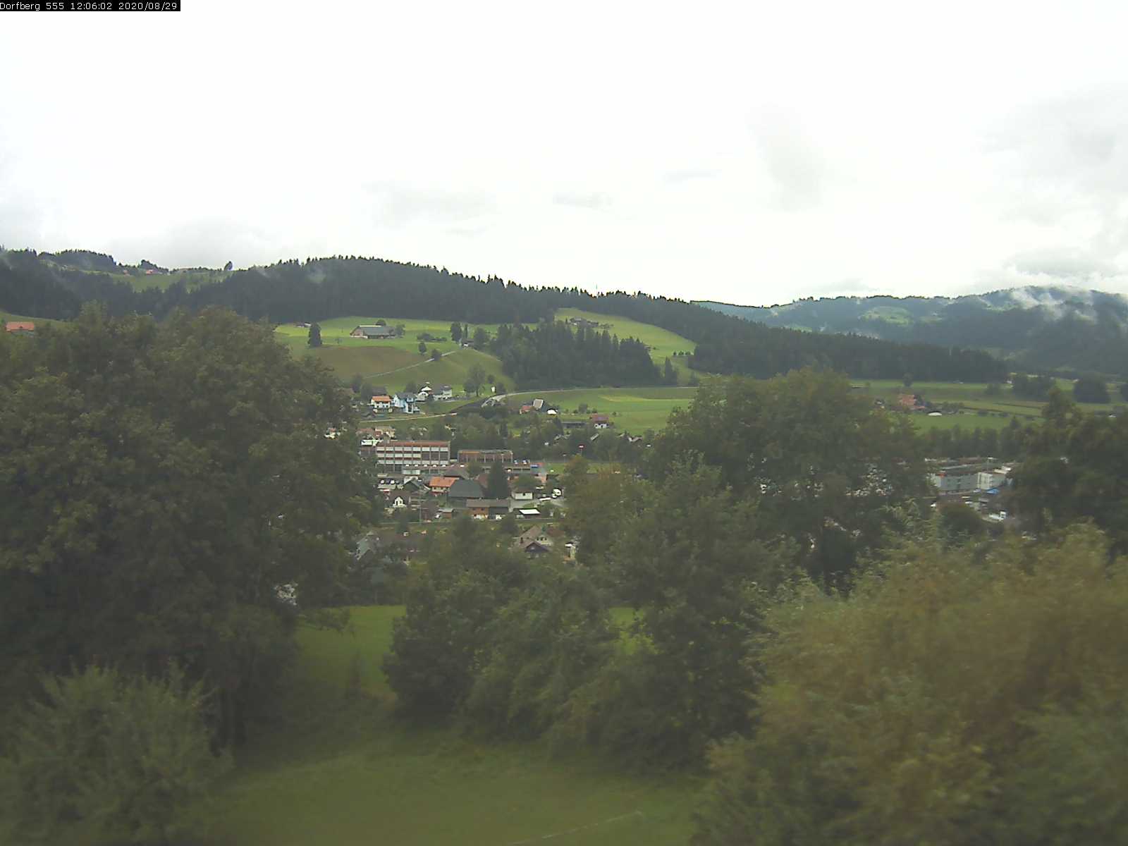 Webcam-Bild: Aussicht vom Dorfberg in Langnau 20200829-120601