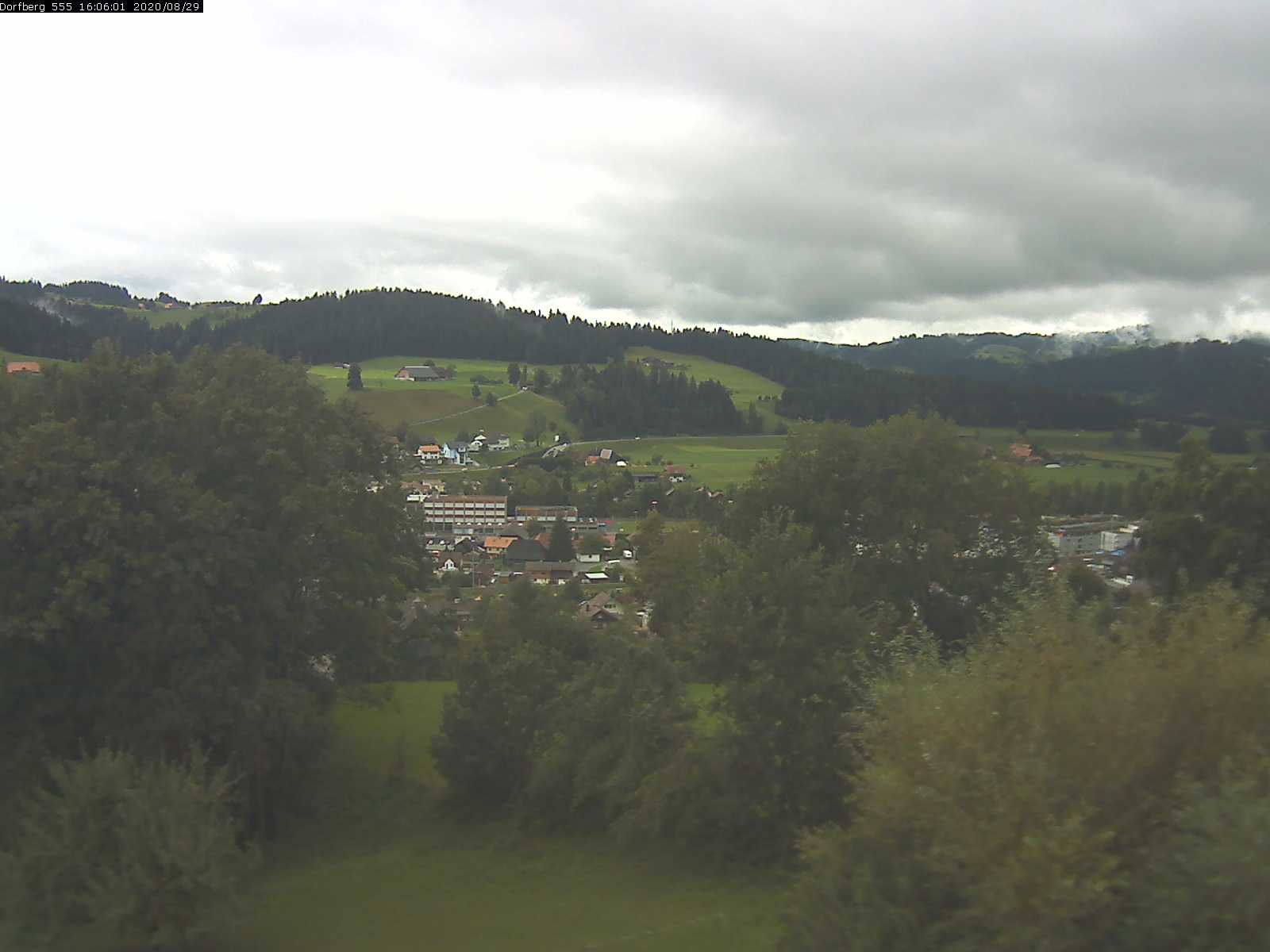 Webcam-Bild: Aussicht vom Dorfberg in Langnau 20200829-160601