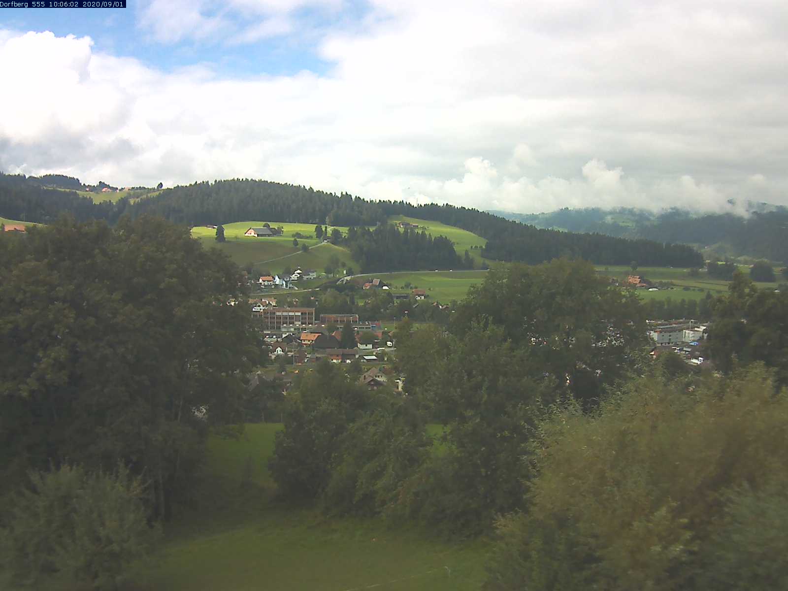 Webcam-Bild: Aussicht vom Dorfberg in Langnau 20200901-100601