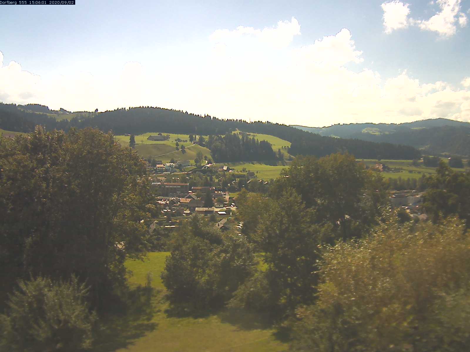 Webcam-Bild: Aussicht vom Dorfberg in Langnau 20200902-150601