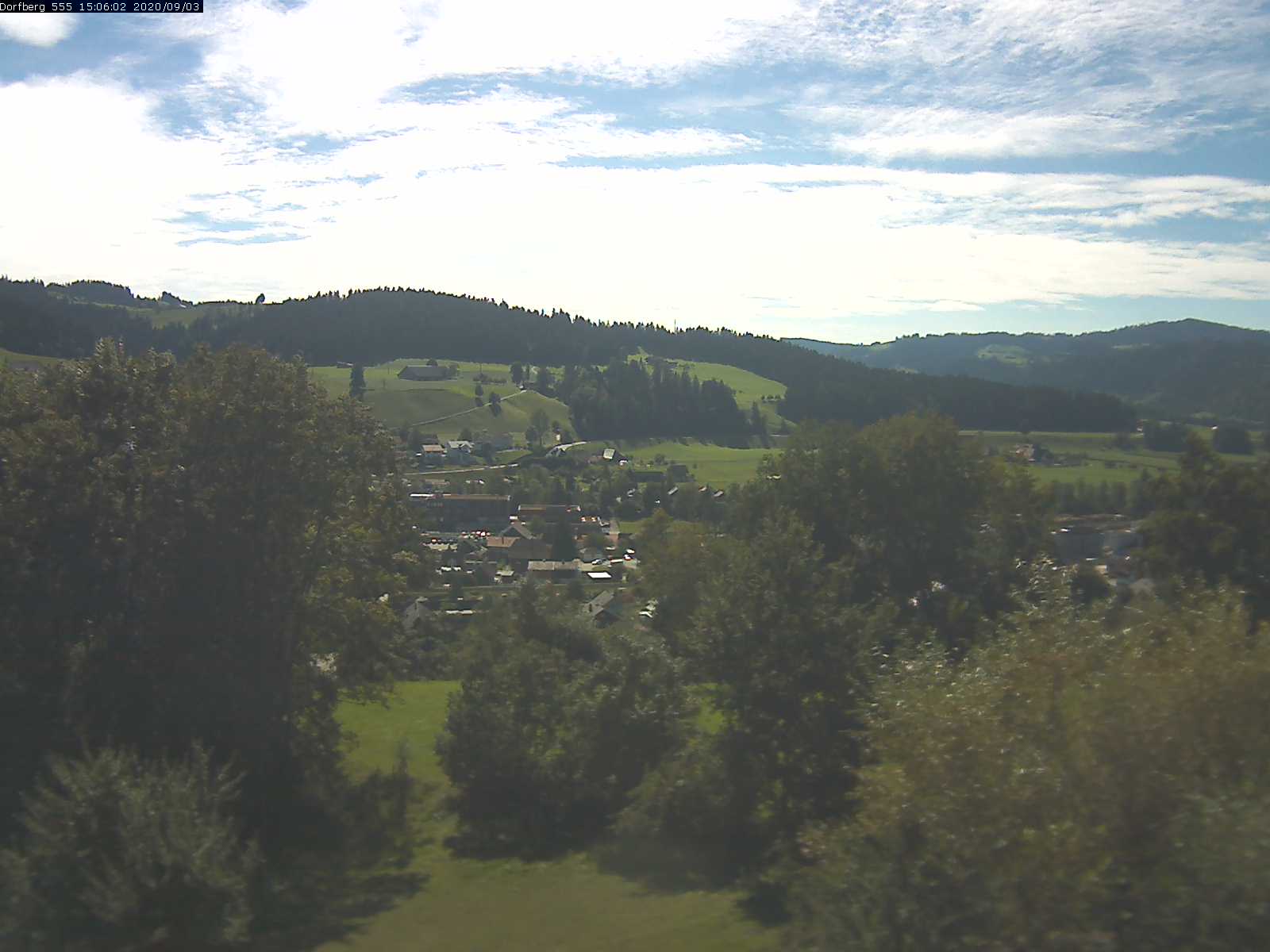 Webcam-Bild: Aussicht vom Dorfberg in Langnau 20200903-150601