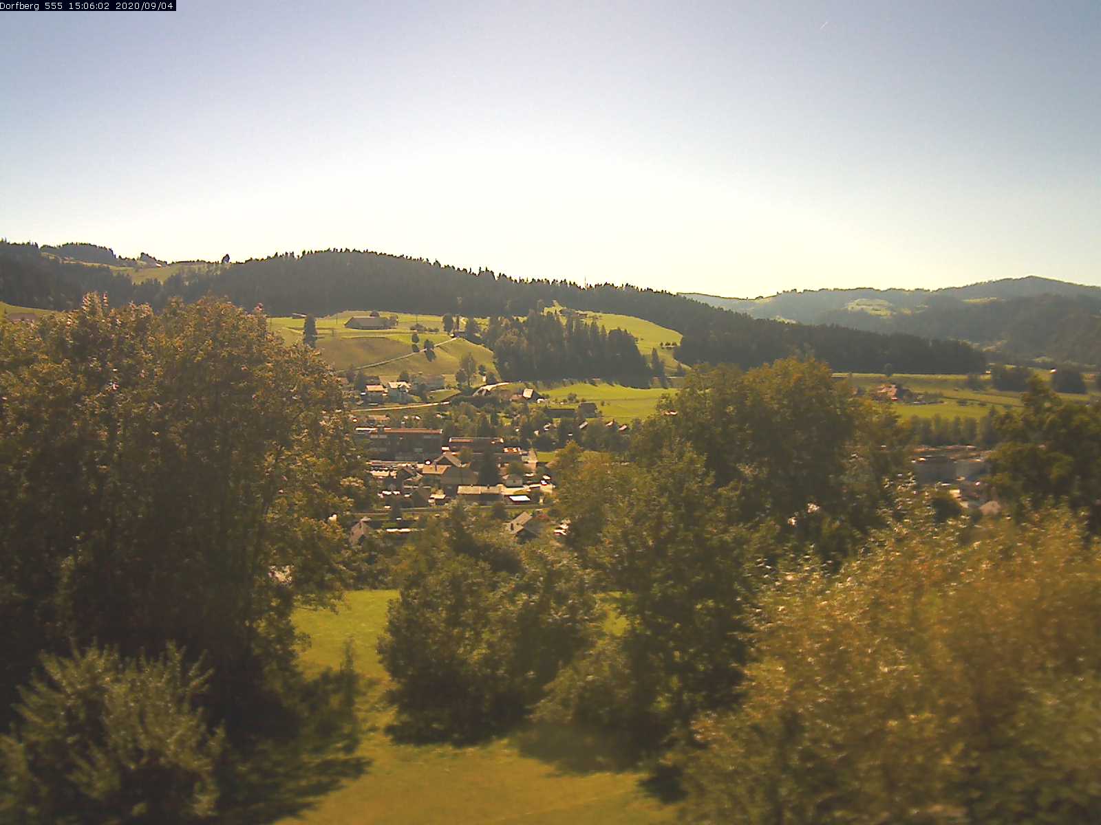 Webcam-Bild: Aussicht vom Dorfberg in Langnau 20200904-150601