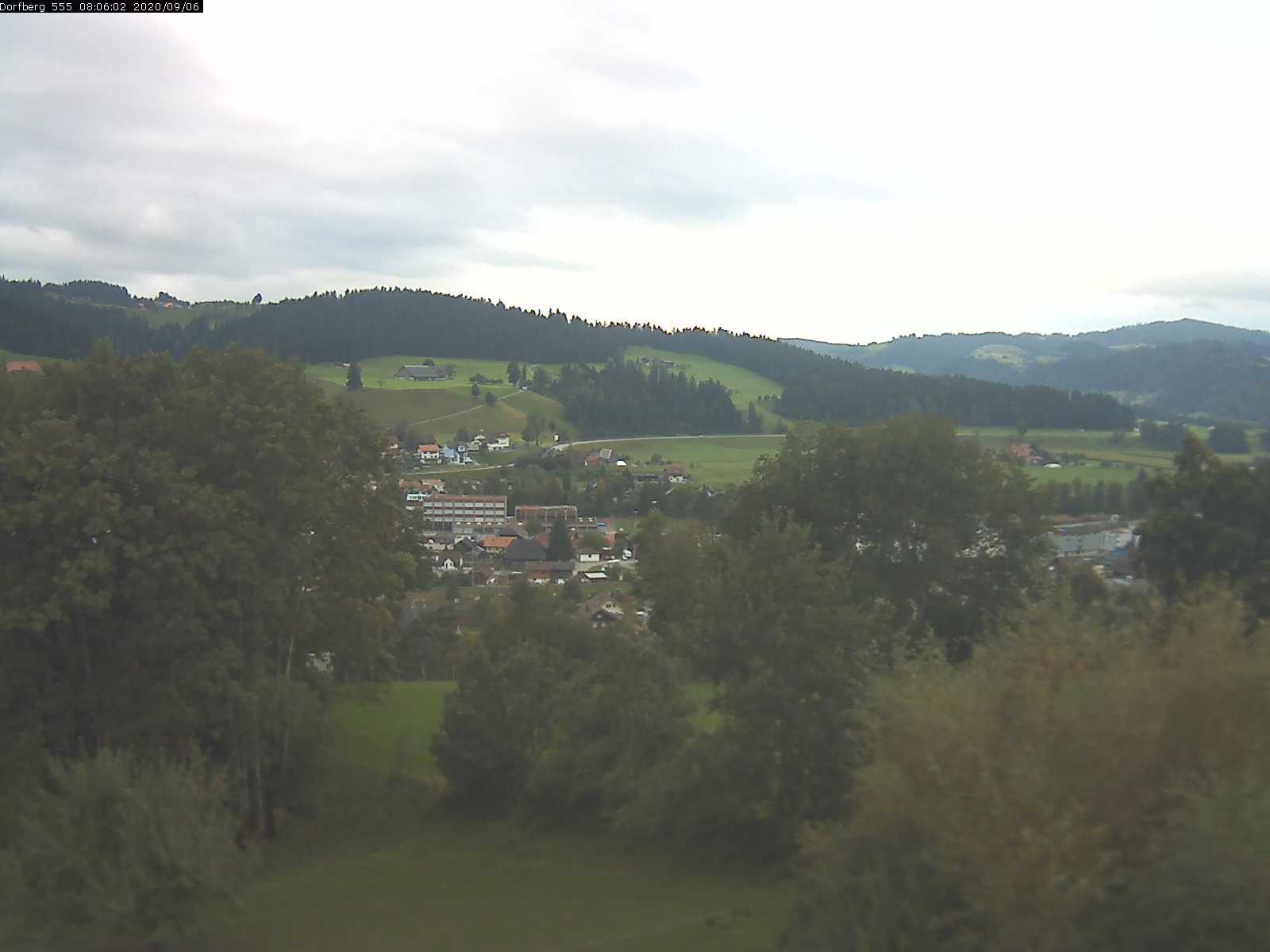 Webcam-Bild: Aussicht vom Dorfberg in Langnau 20200906-080601