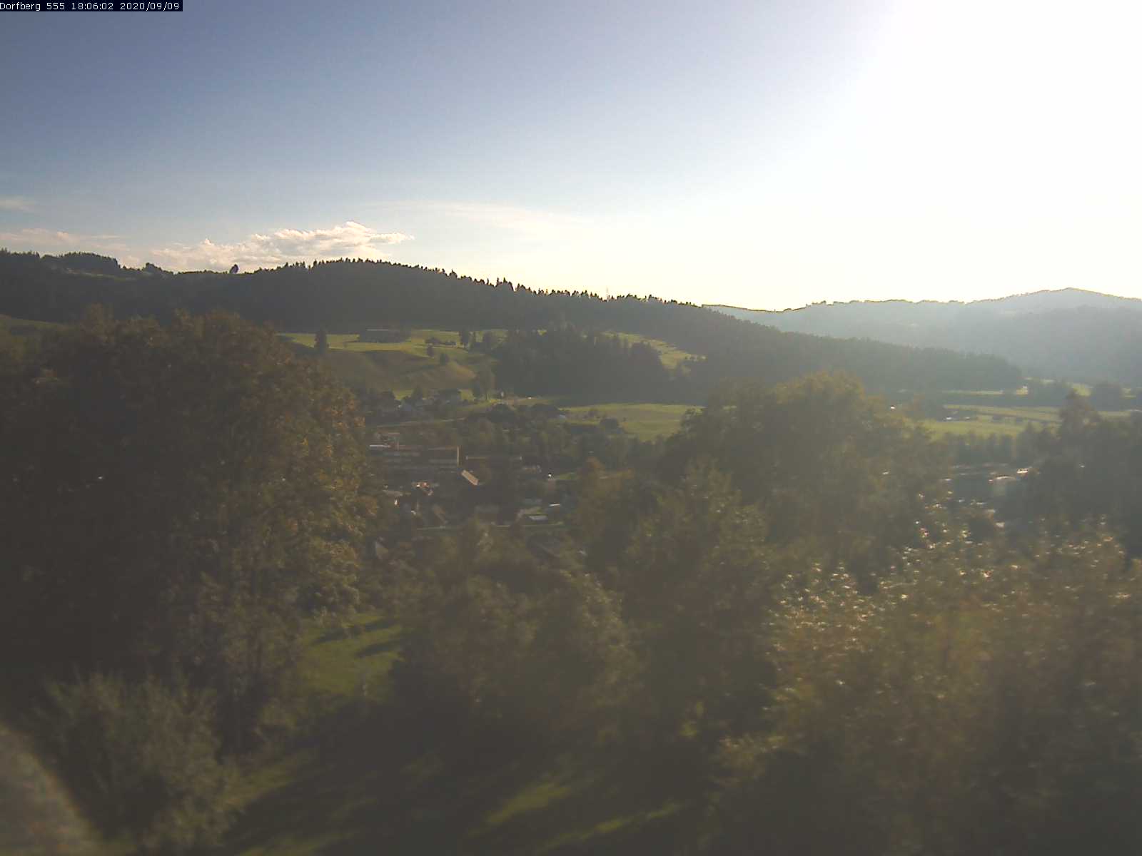 Webcam-Bild: Aussicht vom Dorfberg in Langnau 20200909-180601