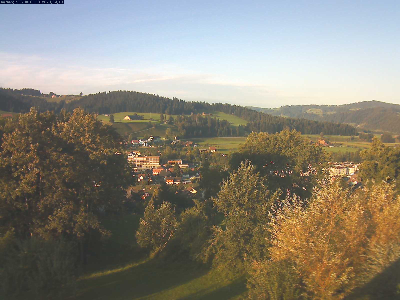 Webcam-Bild: Aussicht vom Dorfberg in Langnau 20200910-080601