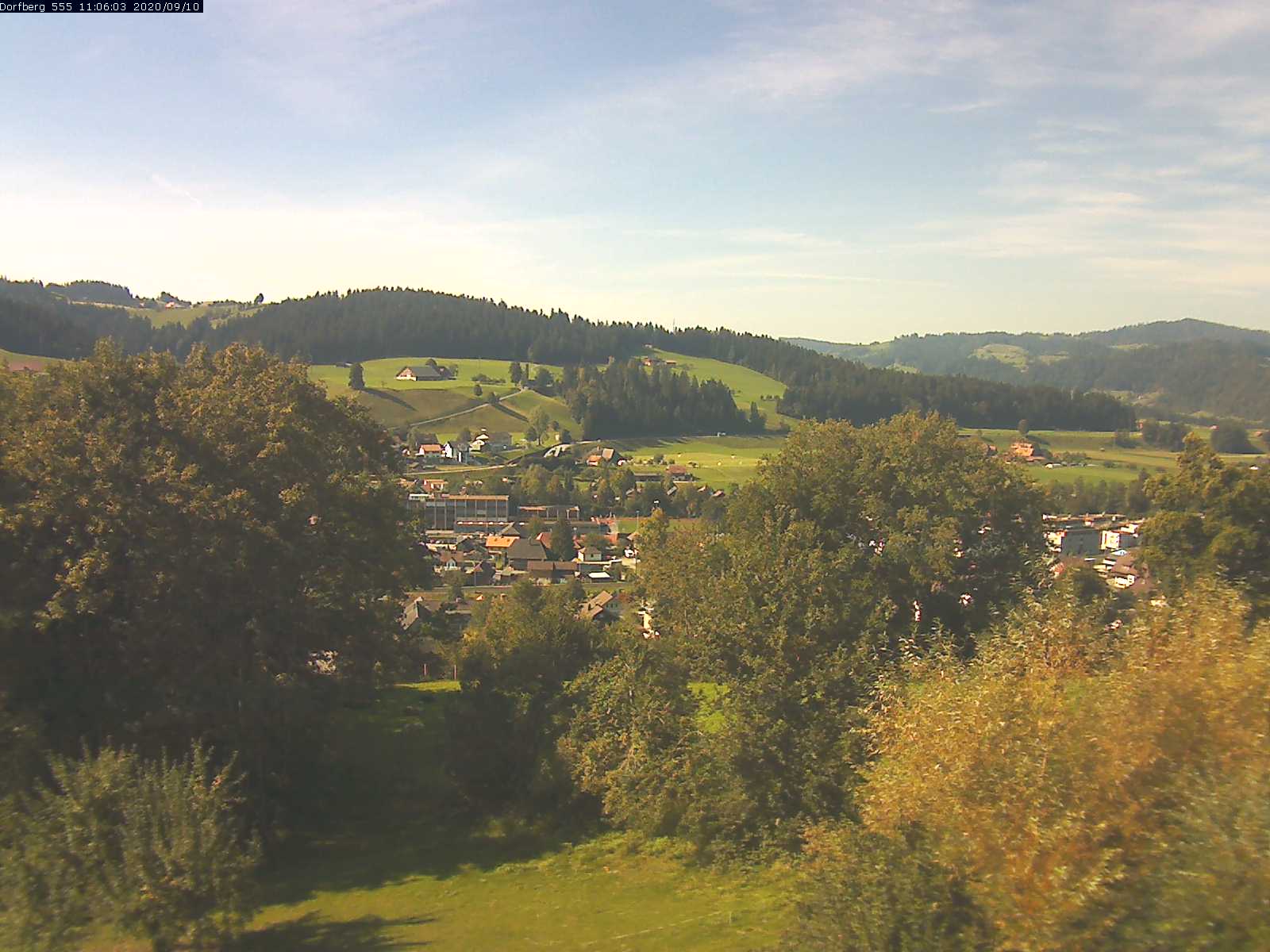 Webcam-Bild: Aussicht vom Dorfberg in Langnau 20200910-110601