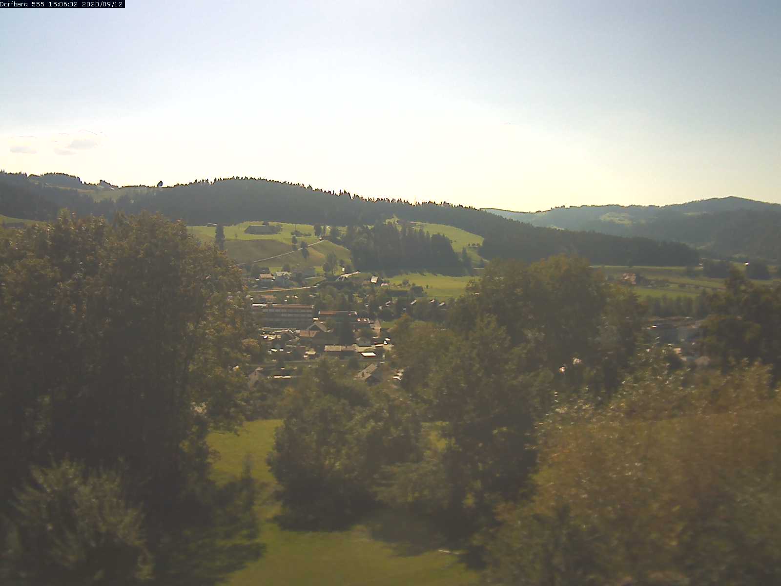 Webcam-Bild: Aussicht vom Dorfberg in Langnau 20200912-150601
