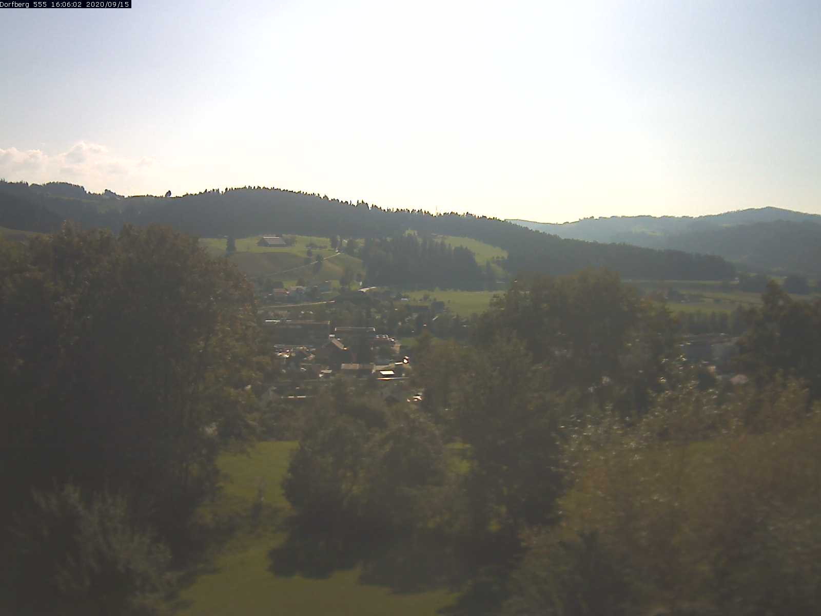 Webcam-Bild: Aussicht vom Dorfberg in Langnau 20200915-160601