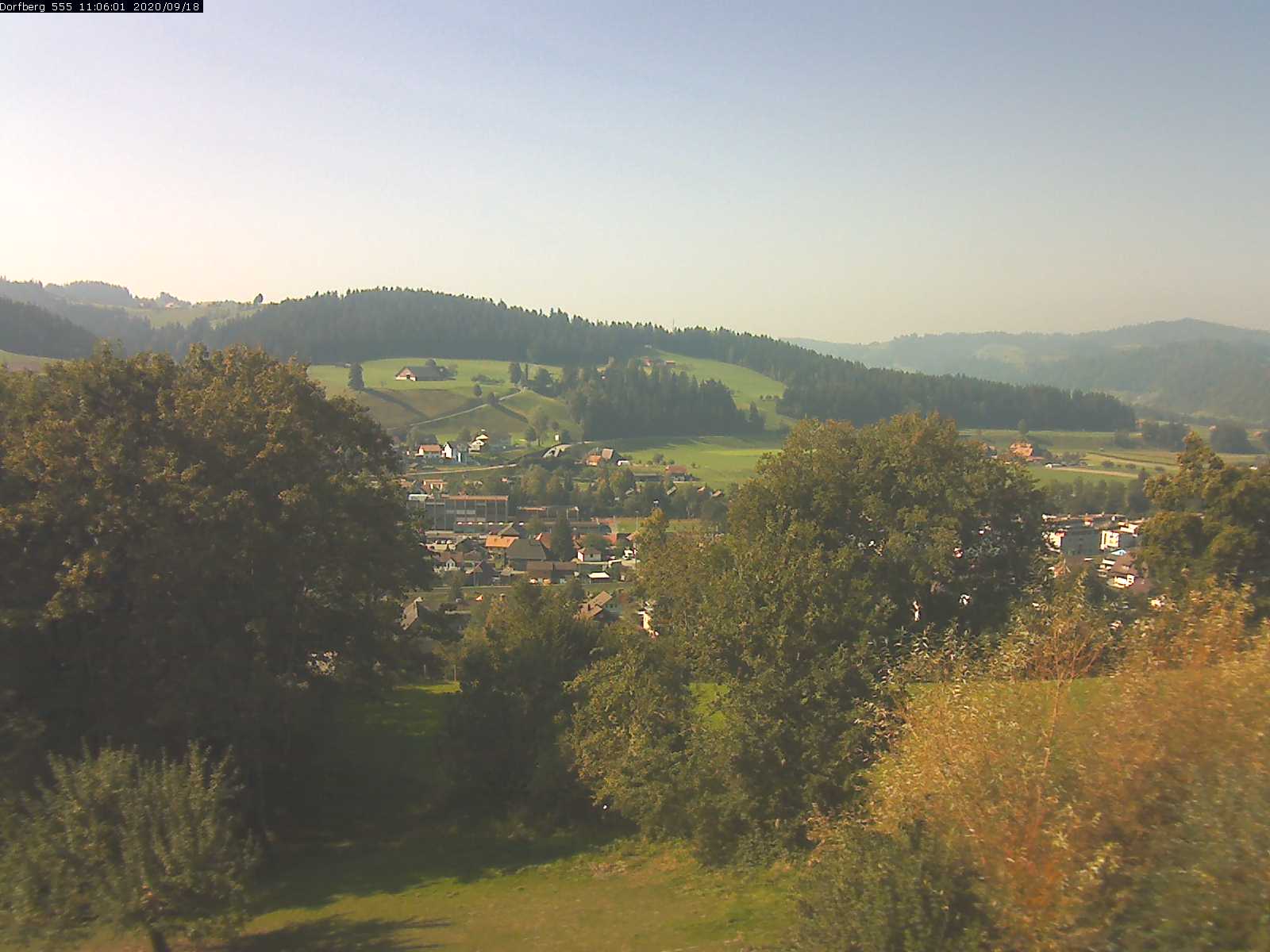 Webcam-Bild: Aussicht vom Dorfberg in Langnau 20200918-110601