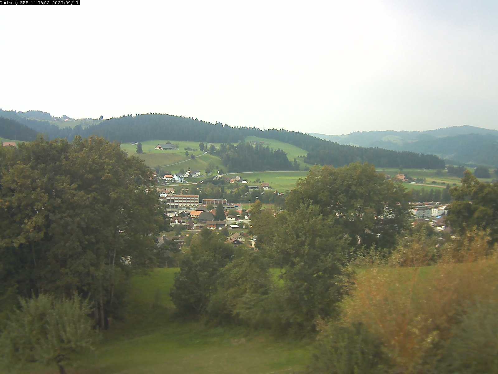 Webcam-Bild: Aussicht vom Dorfberg in Langnau 20200919-110601