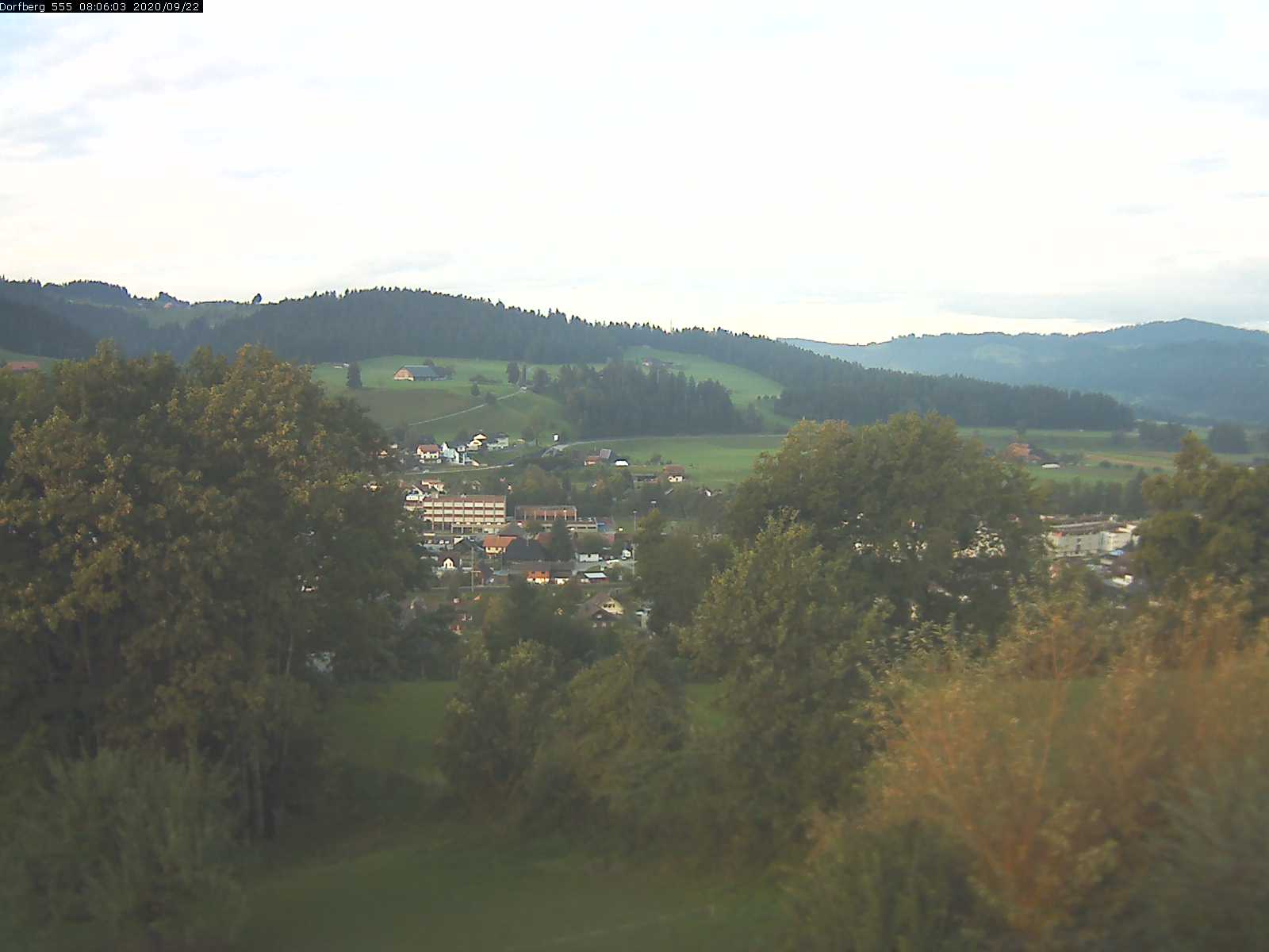 Webcam-Bild: Aussicht vom Dorfberg in Langnau 20200922-080601