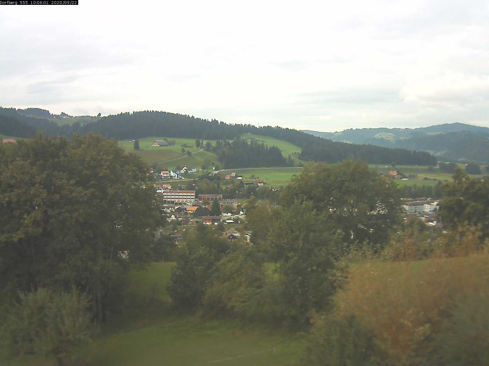 Webcam-Bild: Aussicht vom Dorfberg in Langnau 20200922-100601