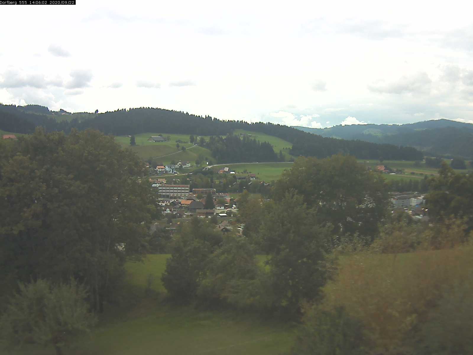 Webcam-Bild: Aussicht vom Dorfberg in Langnau 20200922-140601