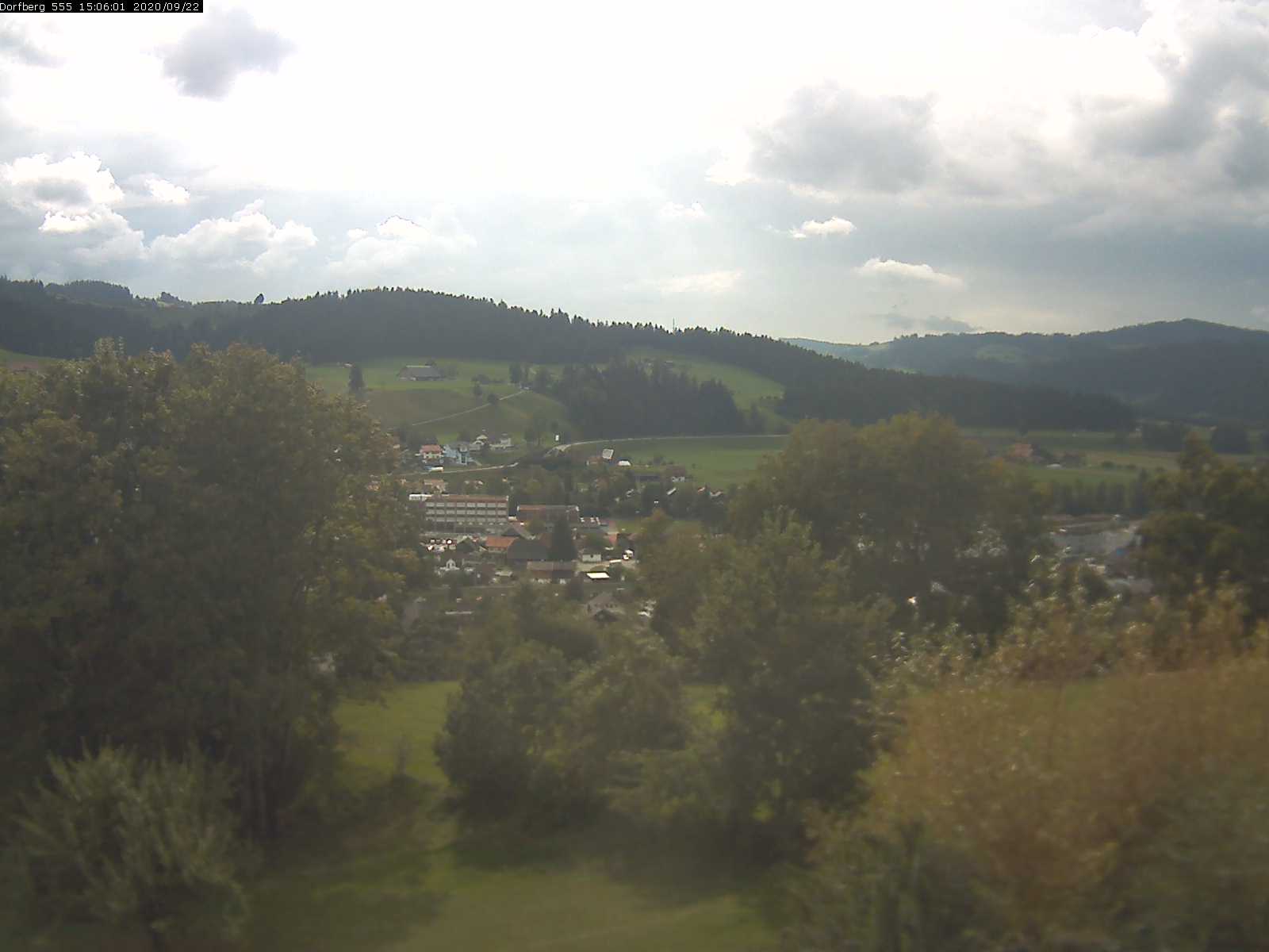 Webcam-Bild: Aussicht vom Dorfberg in Langnau 20200922-150601