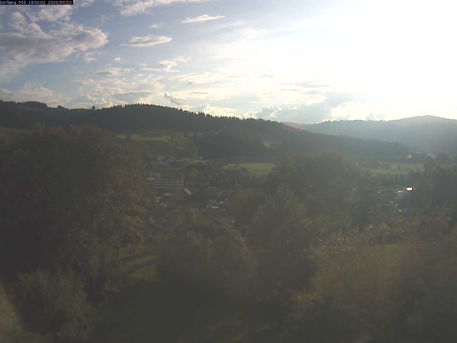 Webcam-Bild: Aussicht vom Dorfberg in Langnau 20200922-180601