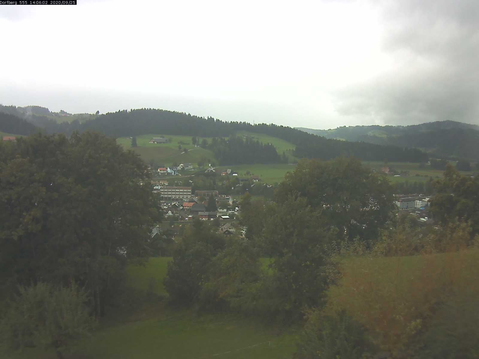 Webcam-Bild: Aussicht vom Dorfberg in Langnau 20200925-140601