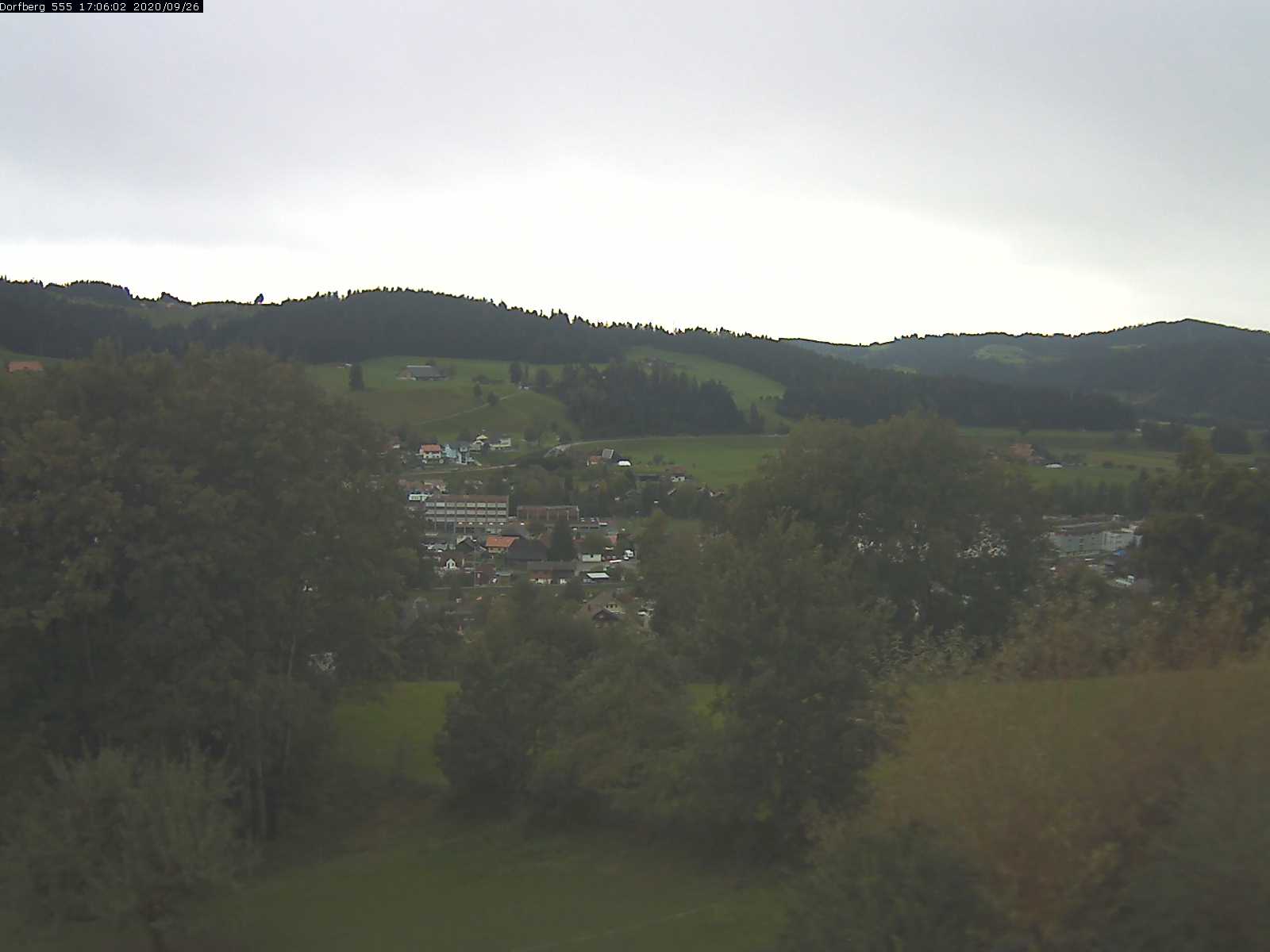 Webcam-Bild: Aussicht vom Dorfberg in Langnau 20200926-170601