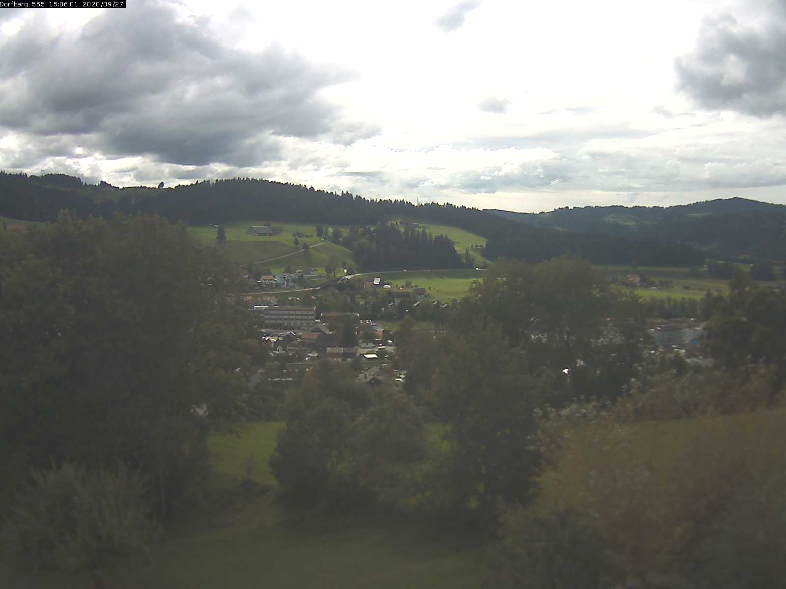 Webcam-Bild: Aussicht vom Dorfberg in Langnau 20200927-150601