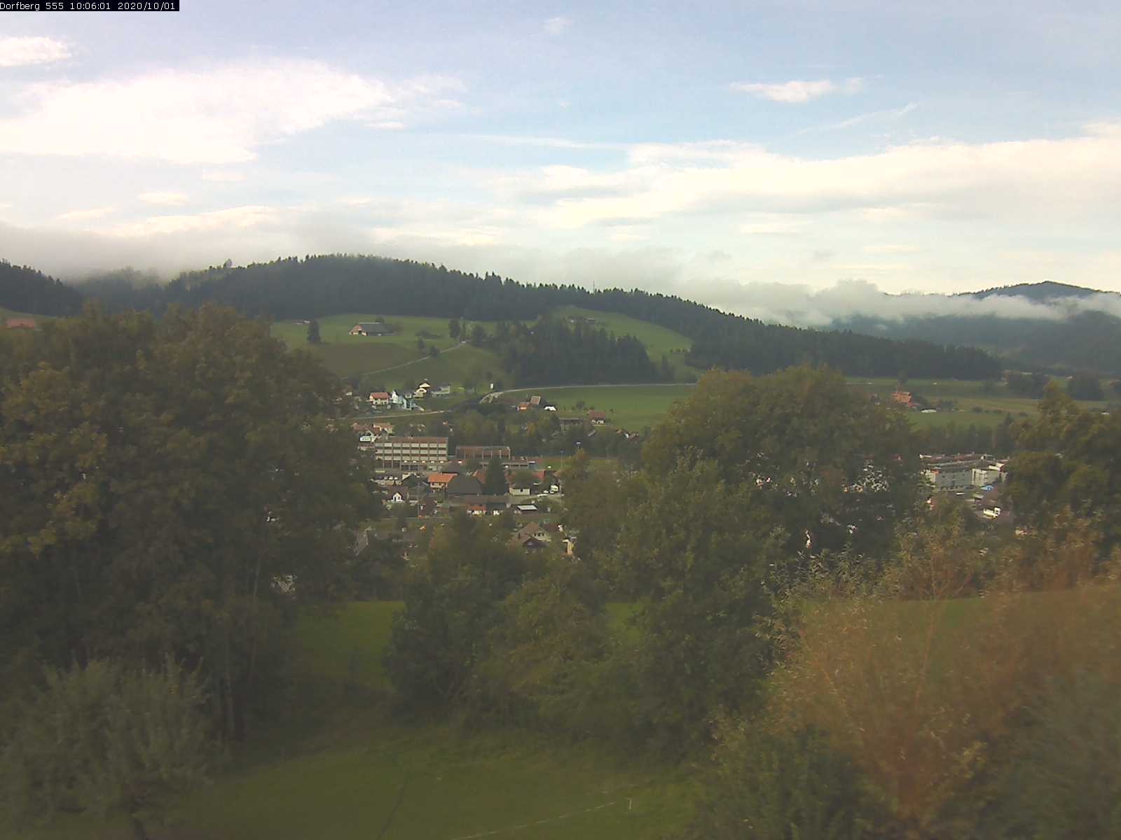 Webcam-Bild: Aussicht vom Dorfberg in Langnau 20201001-100601