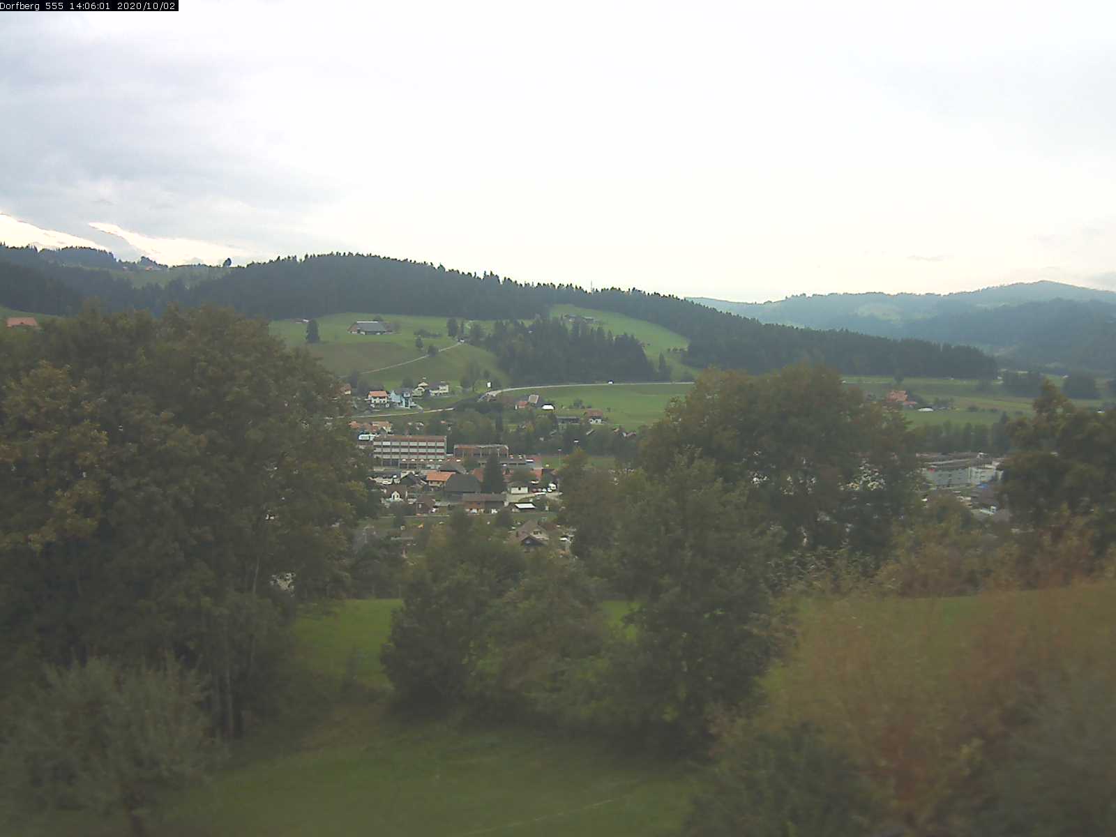 Webcam-Bild: Aussicht vom Dorfberg in Langnau 20201002-140601