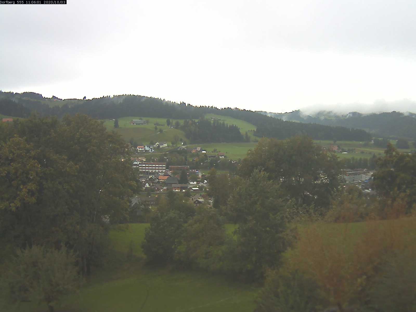 Webcam-Bild: Aussicht vom Dorfberg in Langnau 20201003-110601
