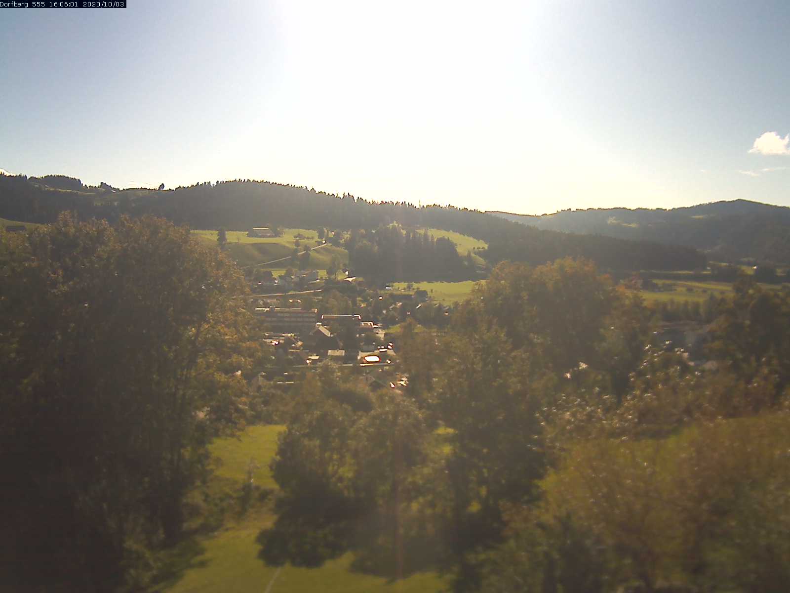 Webcam-Bild: Aussicht vom Dorfberg in Langnau 20201003-160601
