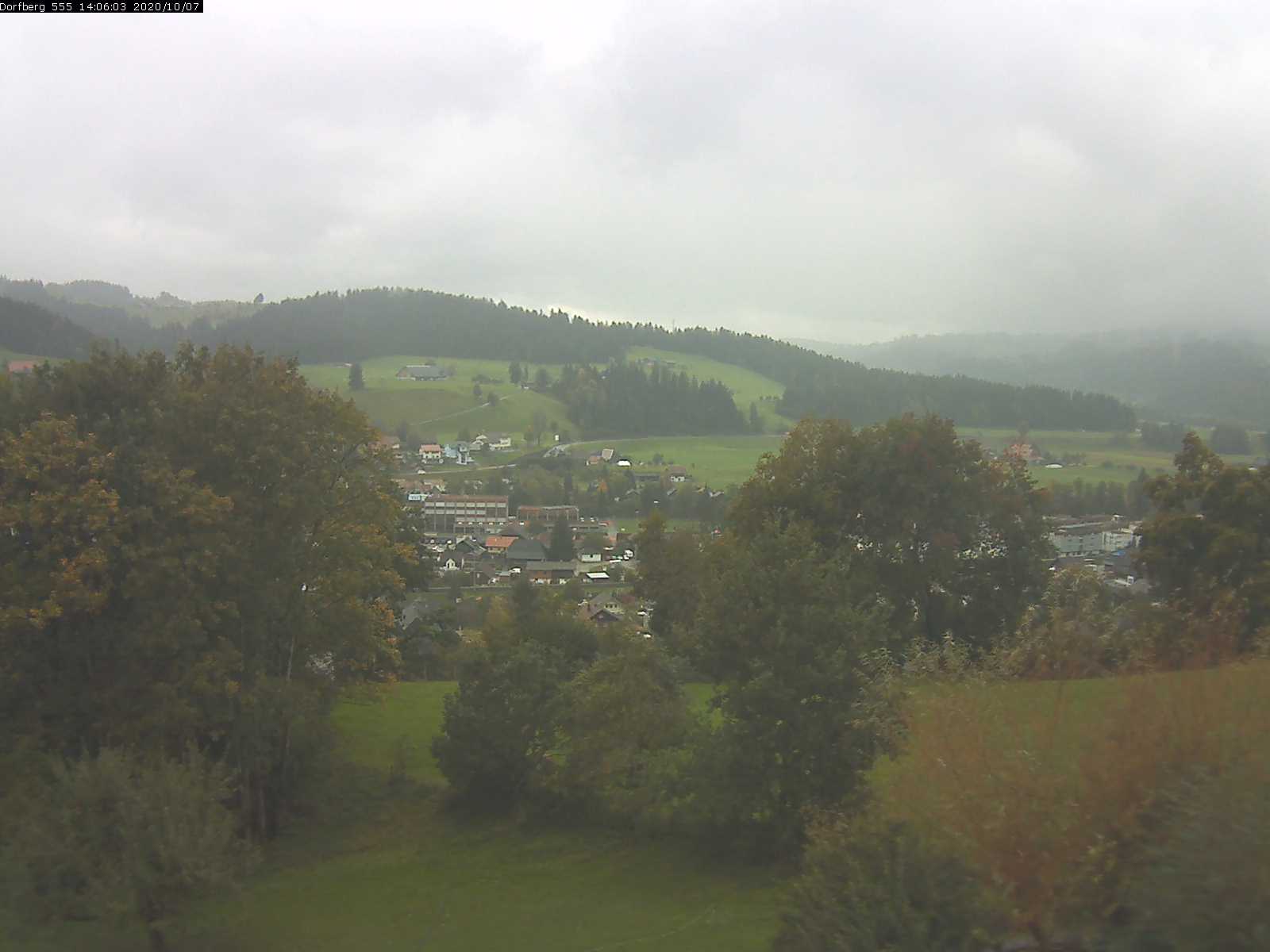 Webcam-Bild: Aussicht vom Dorfberg in Langnau 20201007-140601
