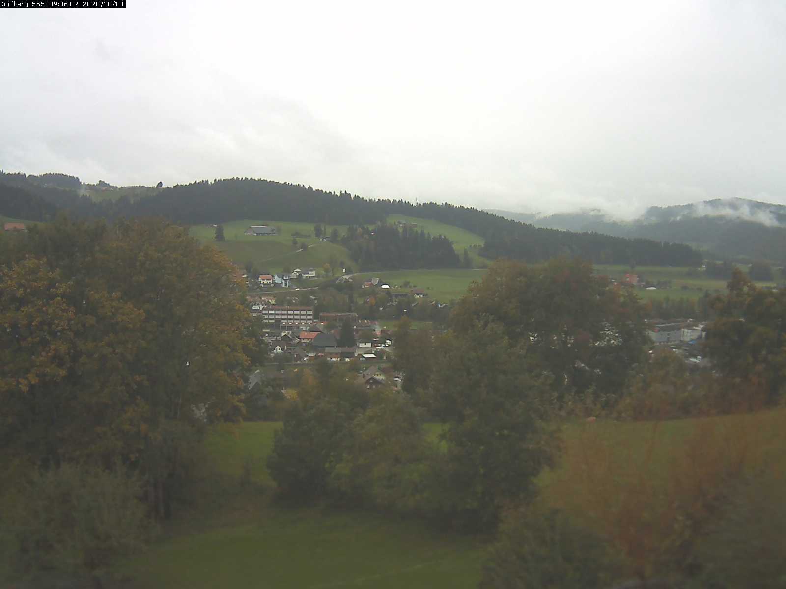 Webcam-Bild: Aussicht vom Dorfberg in Langnau 20201010-090601