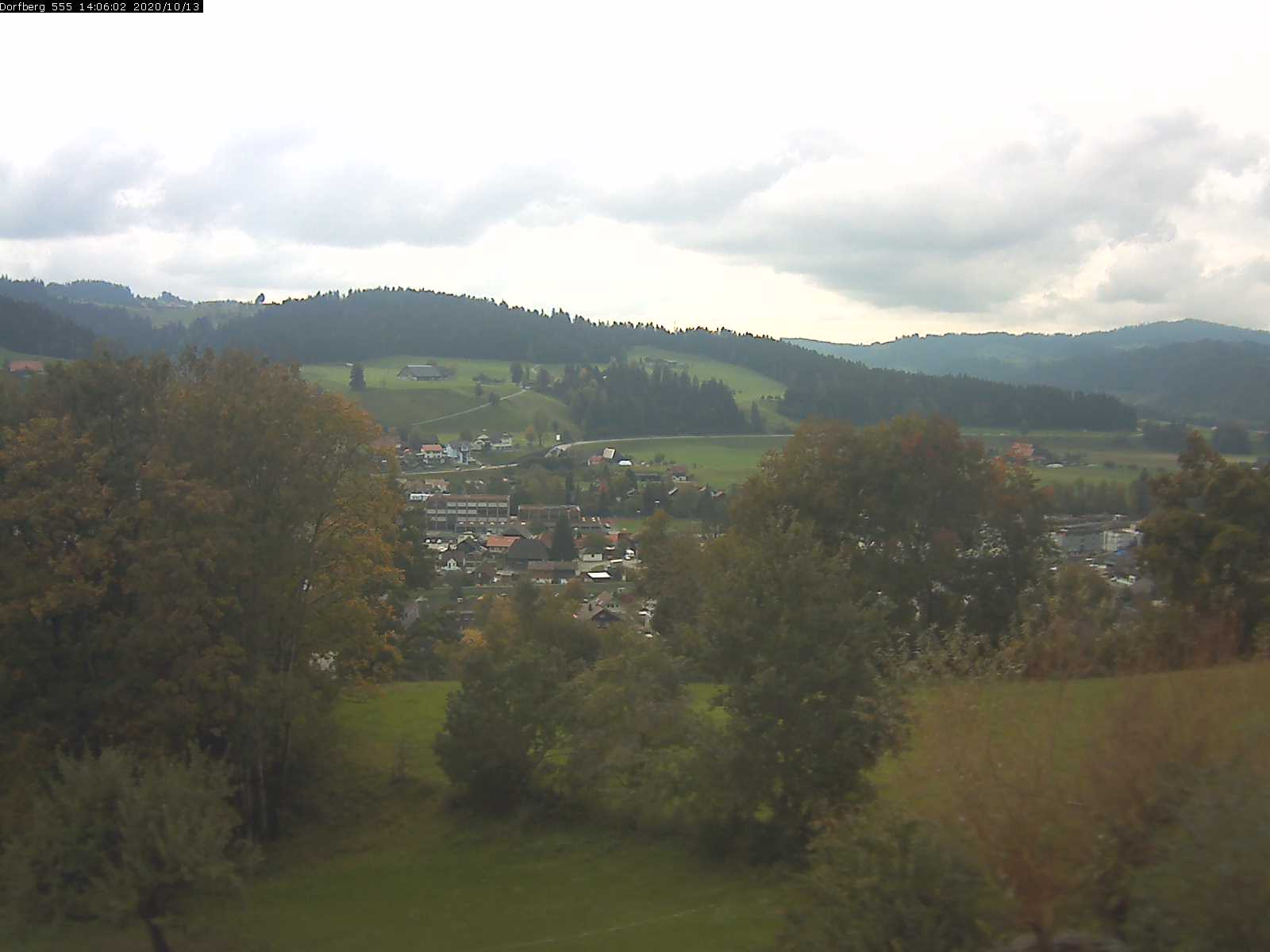 Webcam-Bild: Aussicht vom Dorfberg in Langnau 20201013-140601